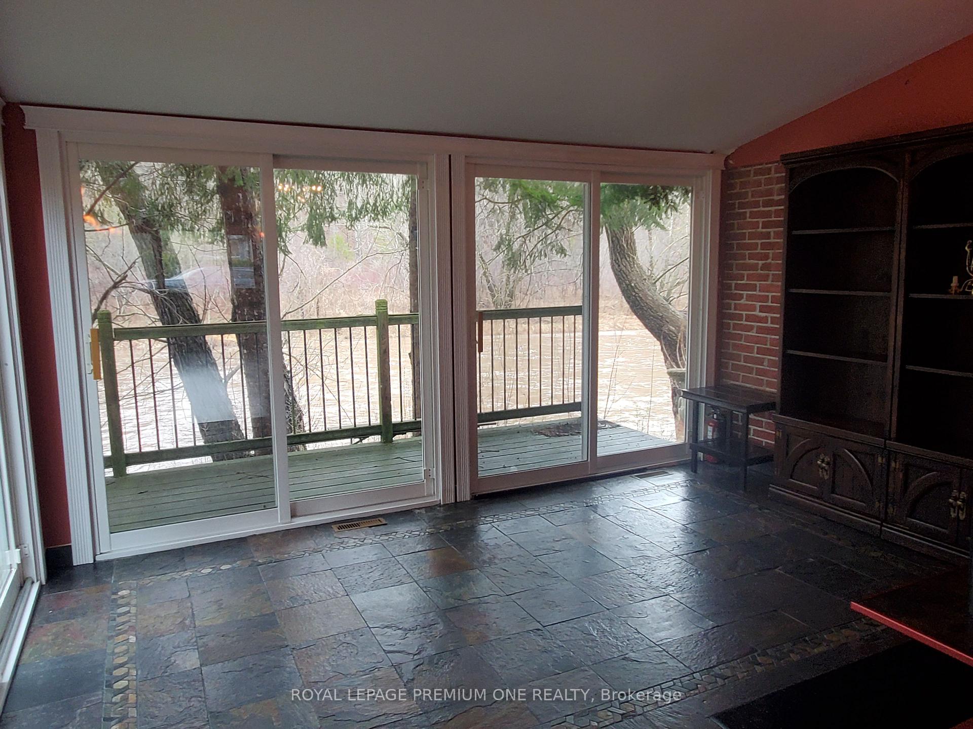 Photo 10 of 133 King Street, Caledon, Rural Caledon — HOMEH
