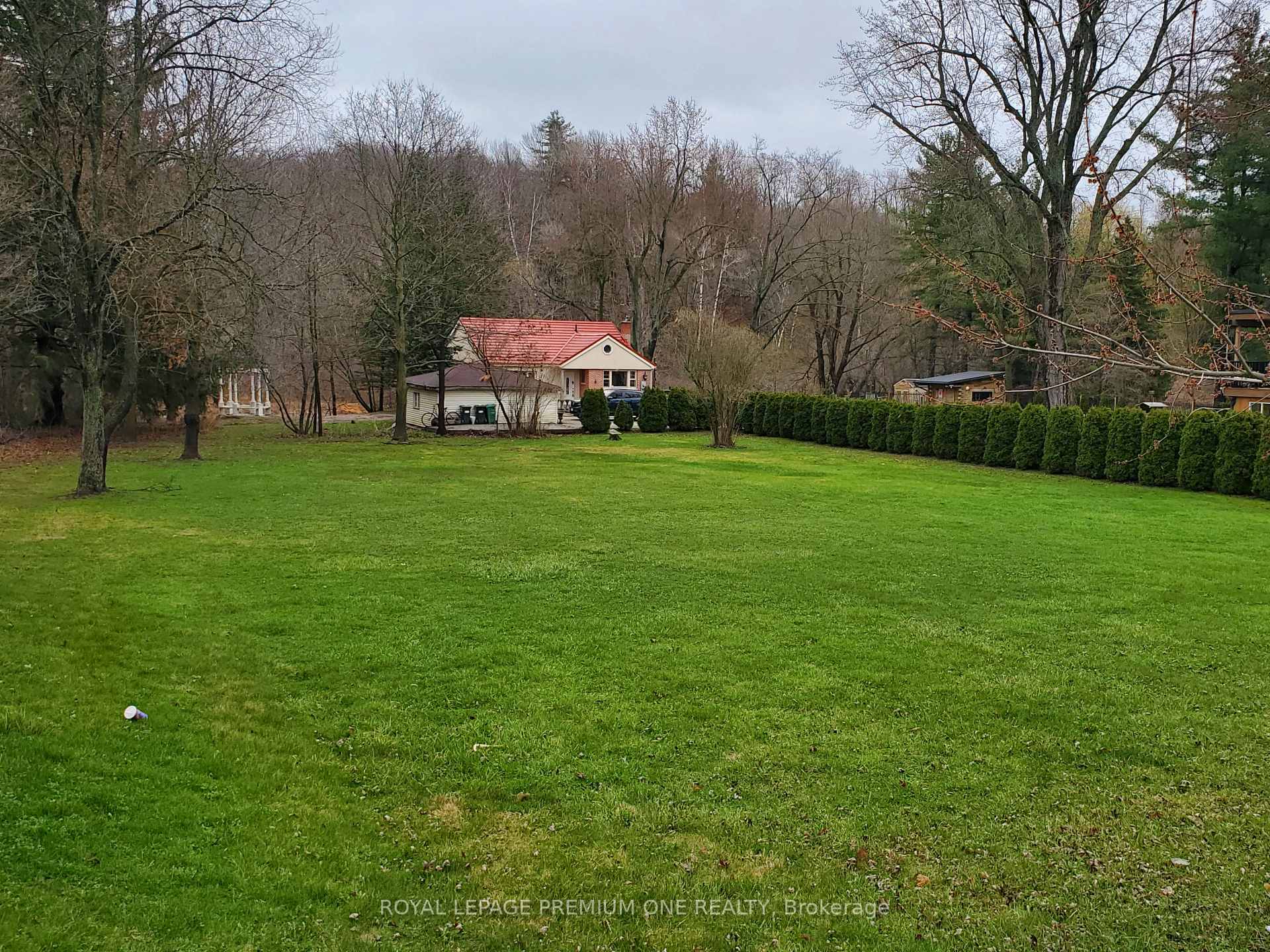 Photo 11 of 133 King Street, Caledon, Rural Caledon — HOMEH