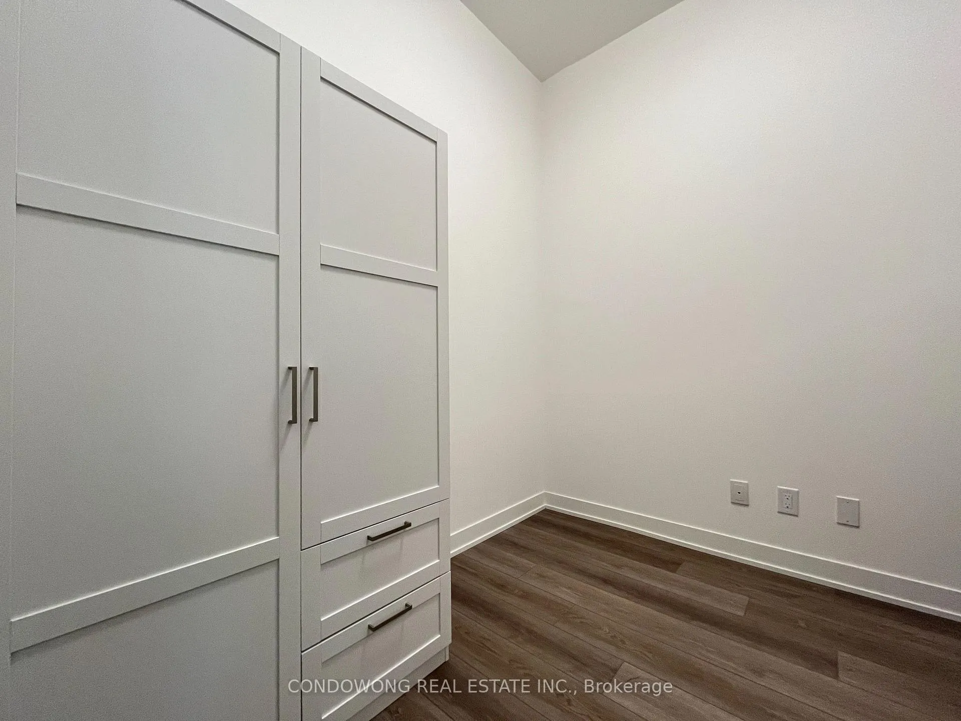 Photo 8 of Unit 1413, 8119 Birchmount Road, Markham, Unionville — HOMEH