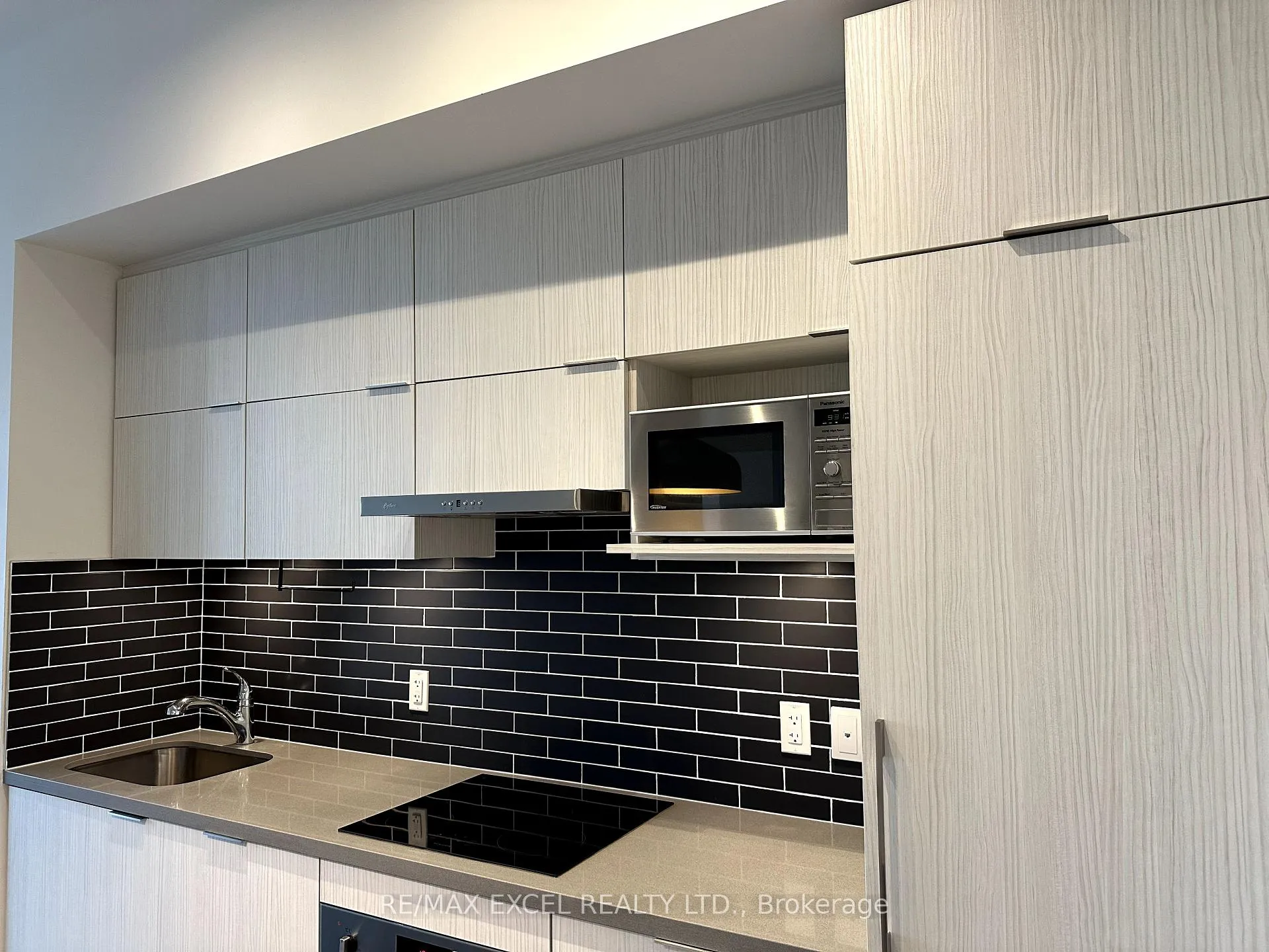 Photo 3 of Unit 1502, 10 Rouge Valley Drive, Markham, Unionville — HOMEH