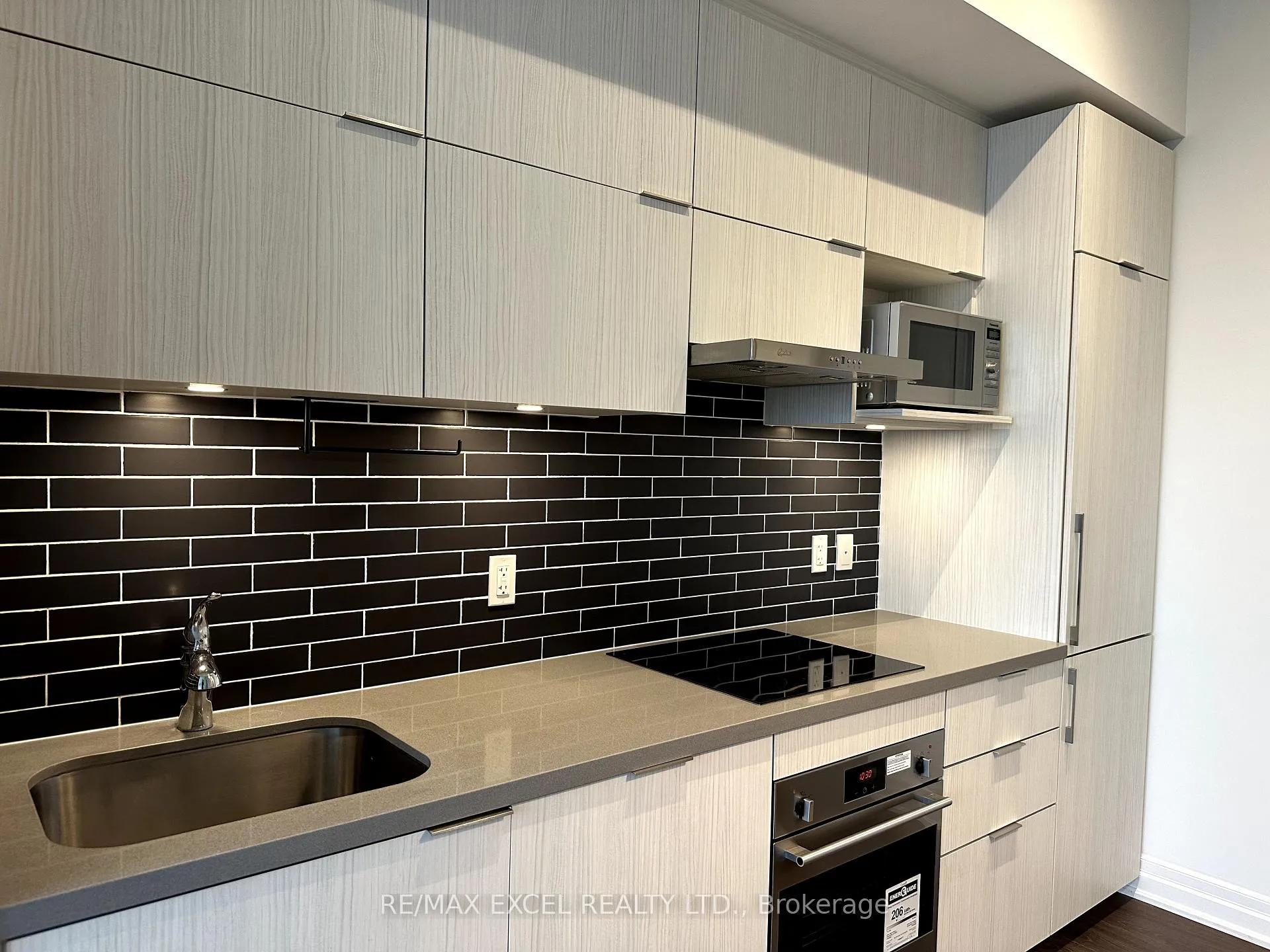 Photo 4 of Unit 1502, 10 Rouge Valley Drive, Markham, Unionville — HOMEH