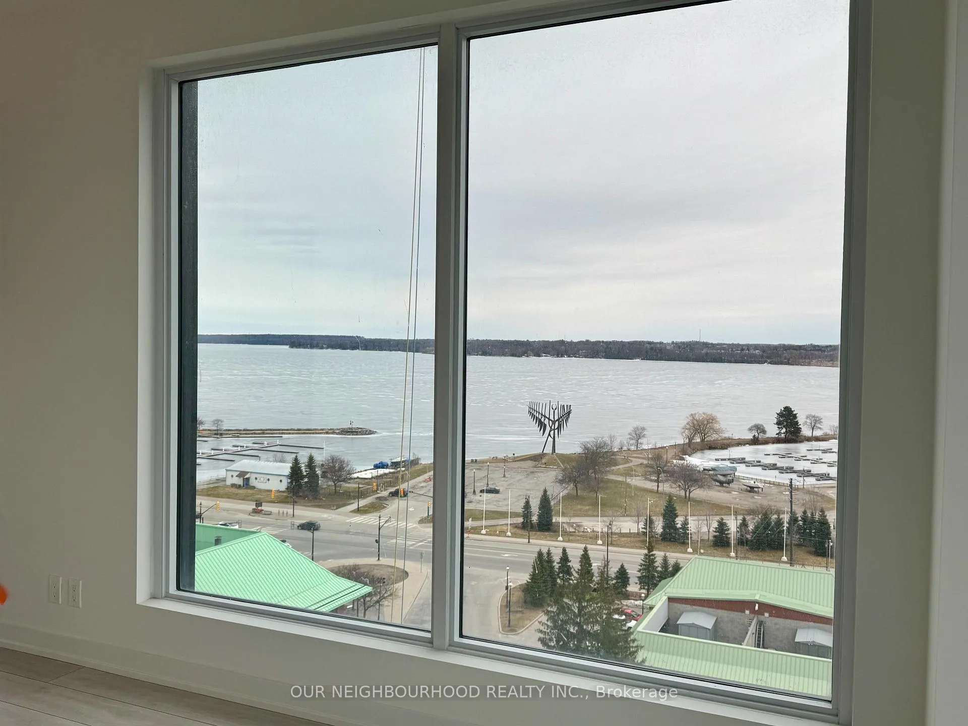 Photo 10 of Unit 911, 39 Mary Street, Barrie, City Centre — HOMEH