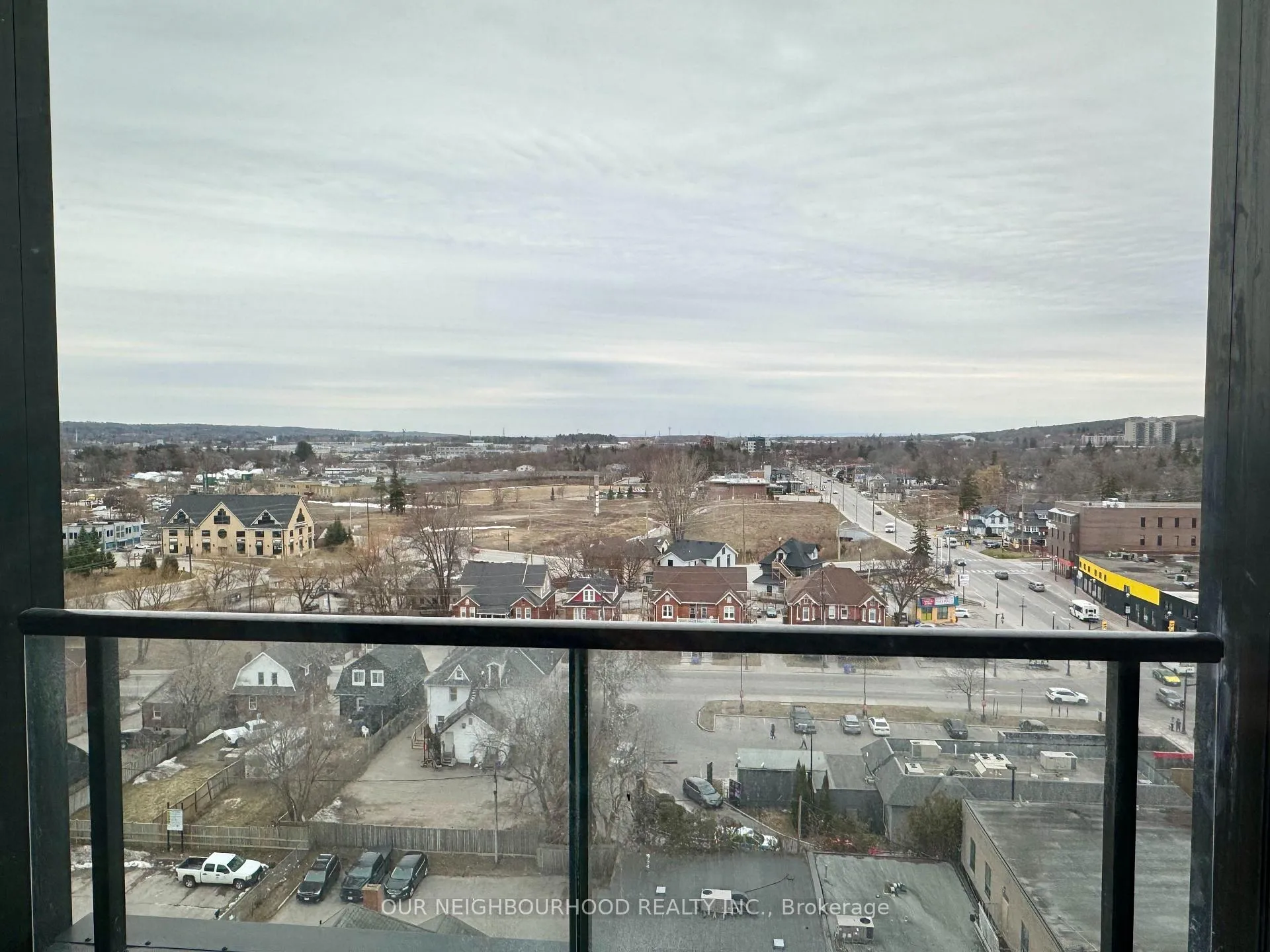 Photo 22 of Unit 911, 39 Mary Street, Barrie, City Centre — HOMEH