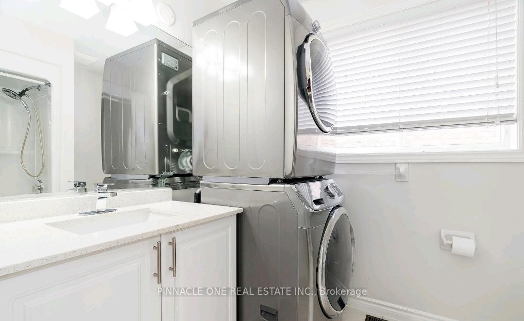 Photo 10 of 251 Pringle Drive, Barrie, Edgehill Drive — HOMEH