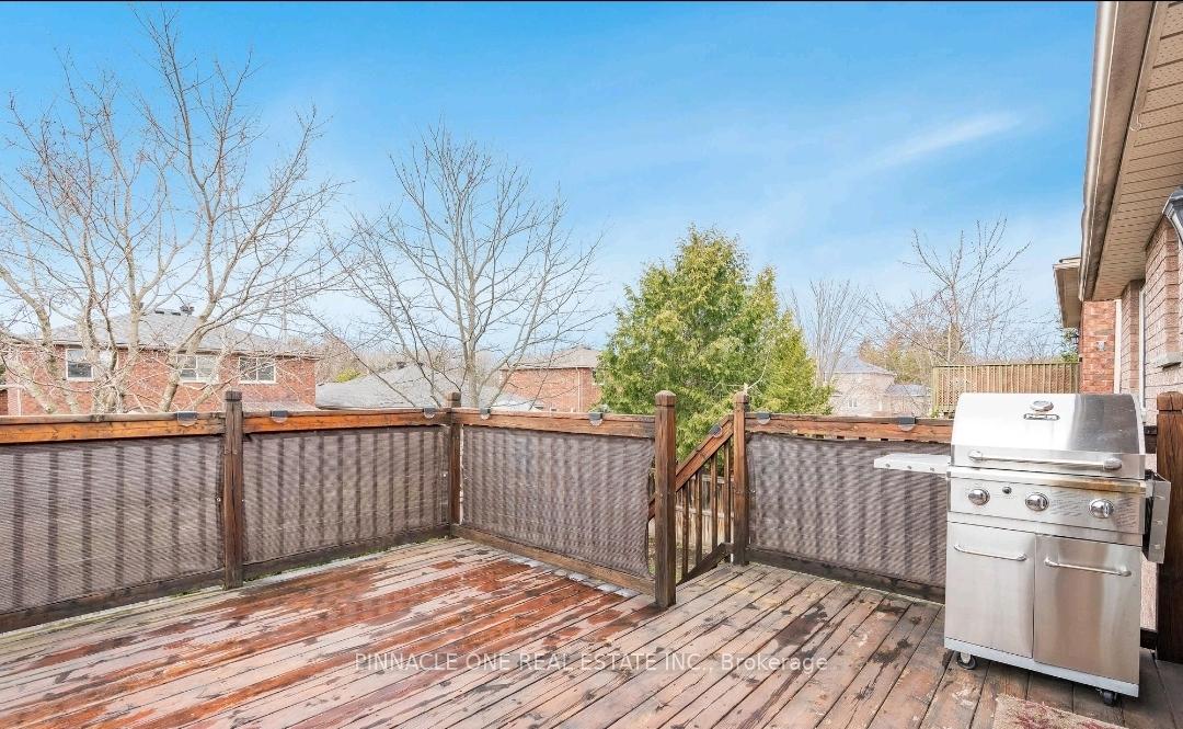Photo 11 of 251 Pringle Drive, Barrie, Edgehill Drive — HOMEH