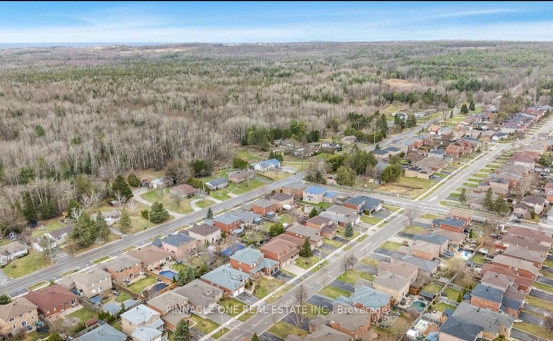 Photo 13 of 251 Pringle Drive, Barrie, Edgehill Drive — HOMEH