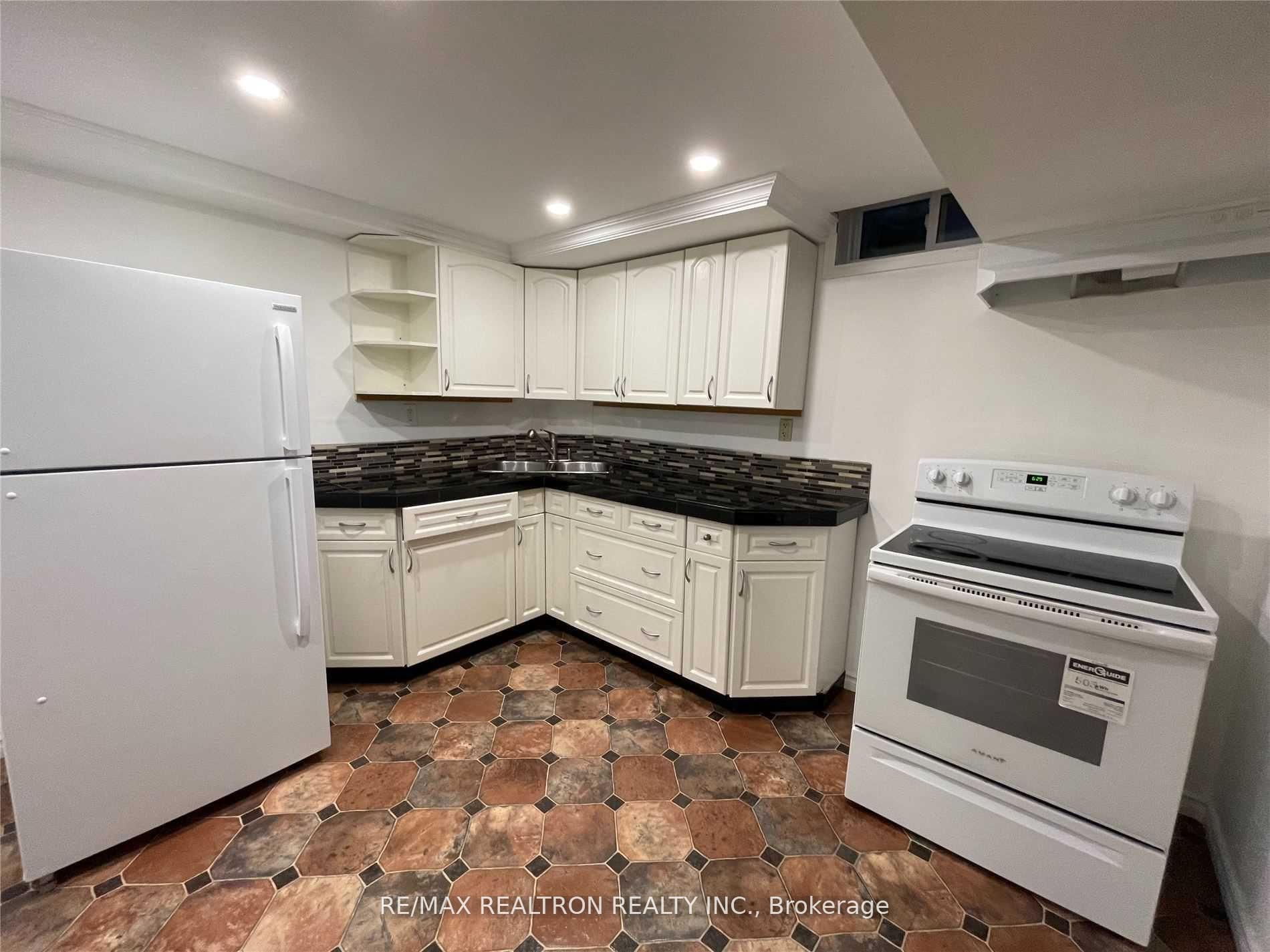 Photo 10 of 82 Centerfield Drive, Clarington, Courtice — HOMEH