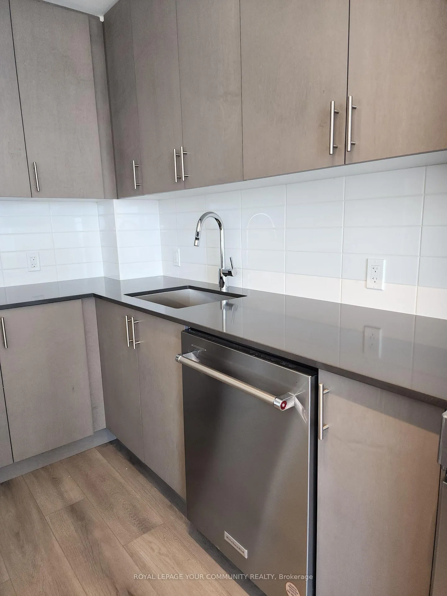 Photo 7 of Unit 1021, 8960 Jane Street, Vaughan, Concord — HOMEH