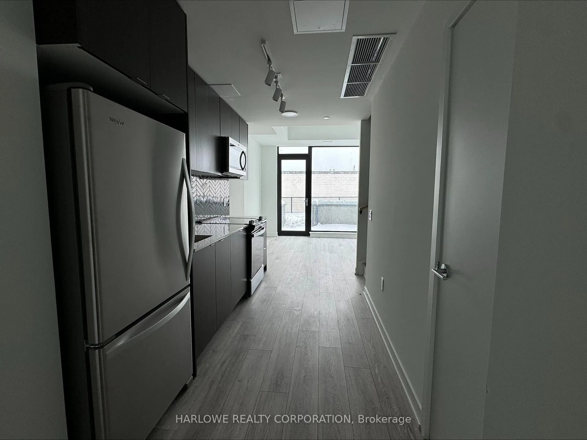 Photo 2 of Unit 149 D, 1614 Charles Street, Whitby, Port Whitby — HOMEH
