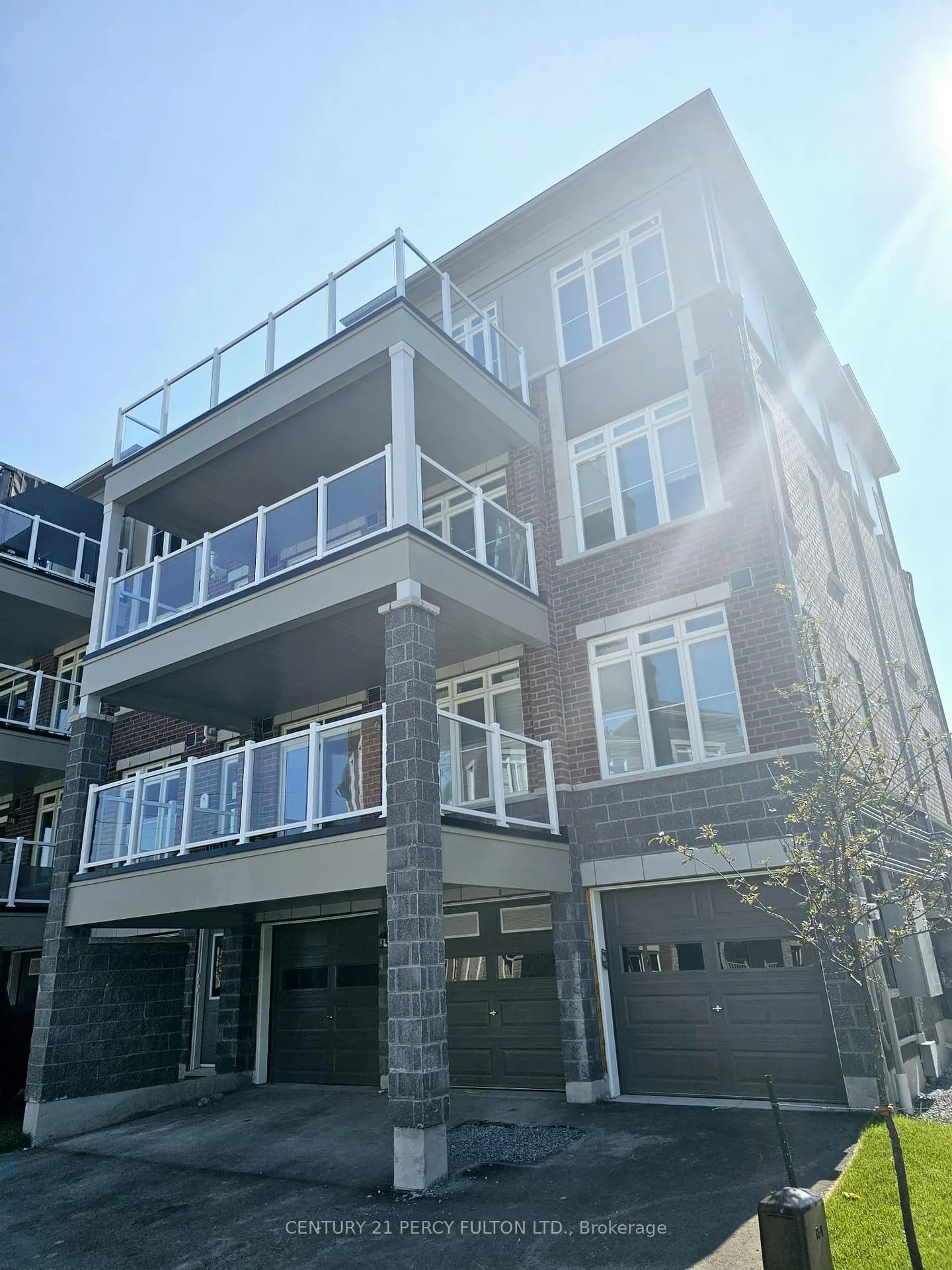 Photo 2 of Unit 114, 2540 William Jackson Drive, Pickering, Duffin Heights — HOMEH