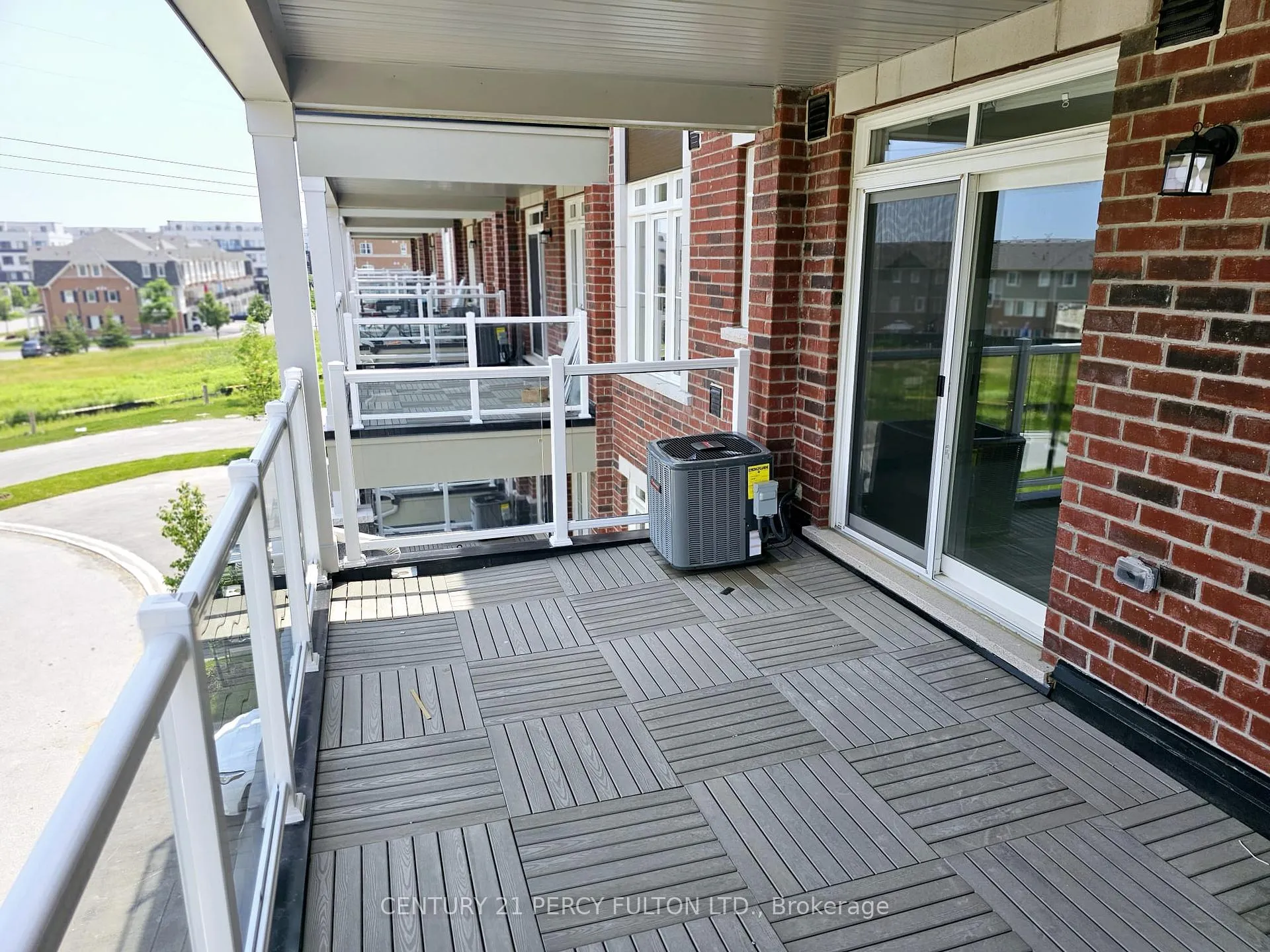 Photo 7 of Unit 114, 2540 William Jackson Drive, Pickering, Duffin Heights — HOMEH