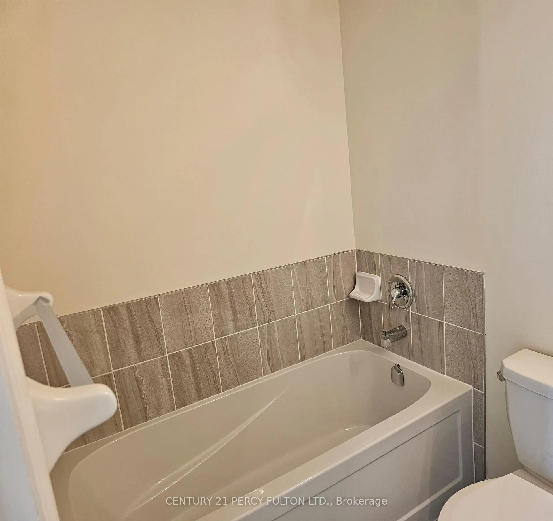 Photo 10 of Unit 114, 2540 William Jackson Drive, Pickering, Duffin Heights — HOMEH