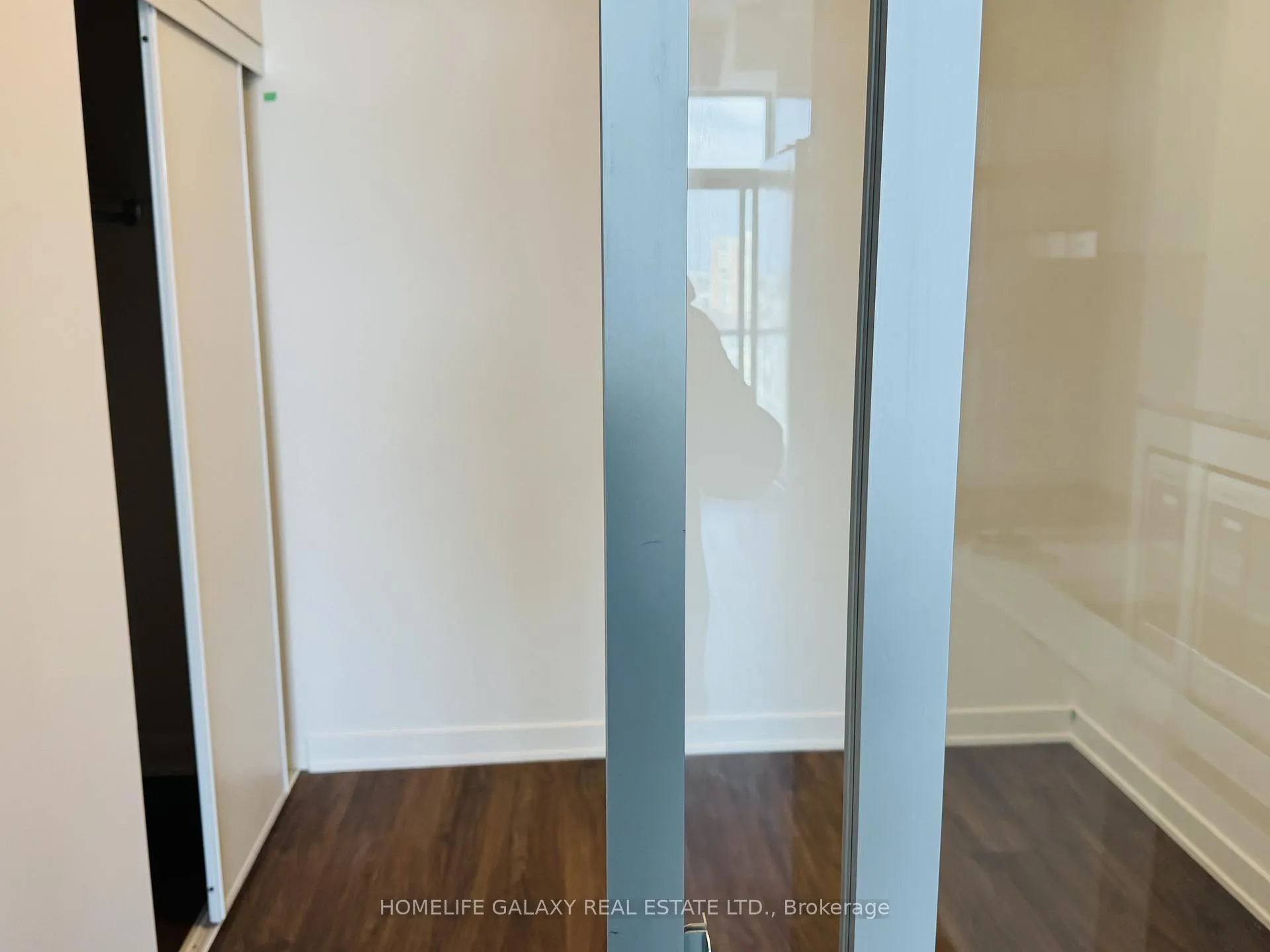 Photo 6 of Unit 1110, 50 Upper Mall Way, Vaughan, Brownridge — HOMEH