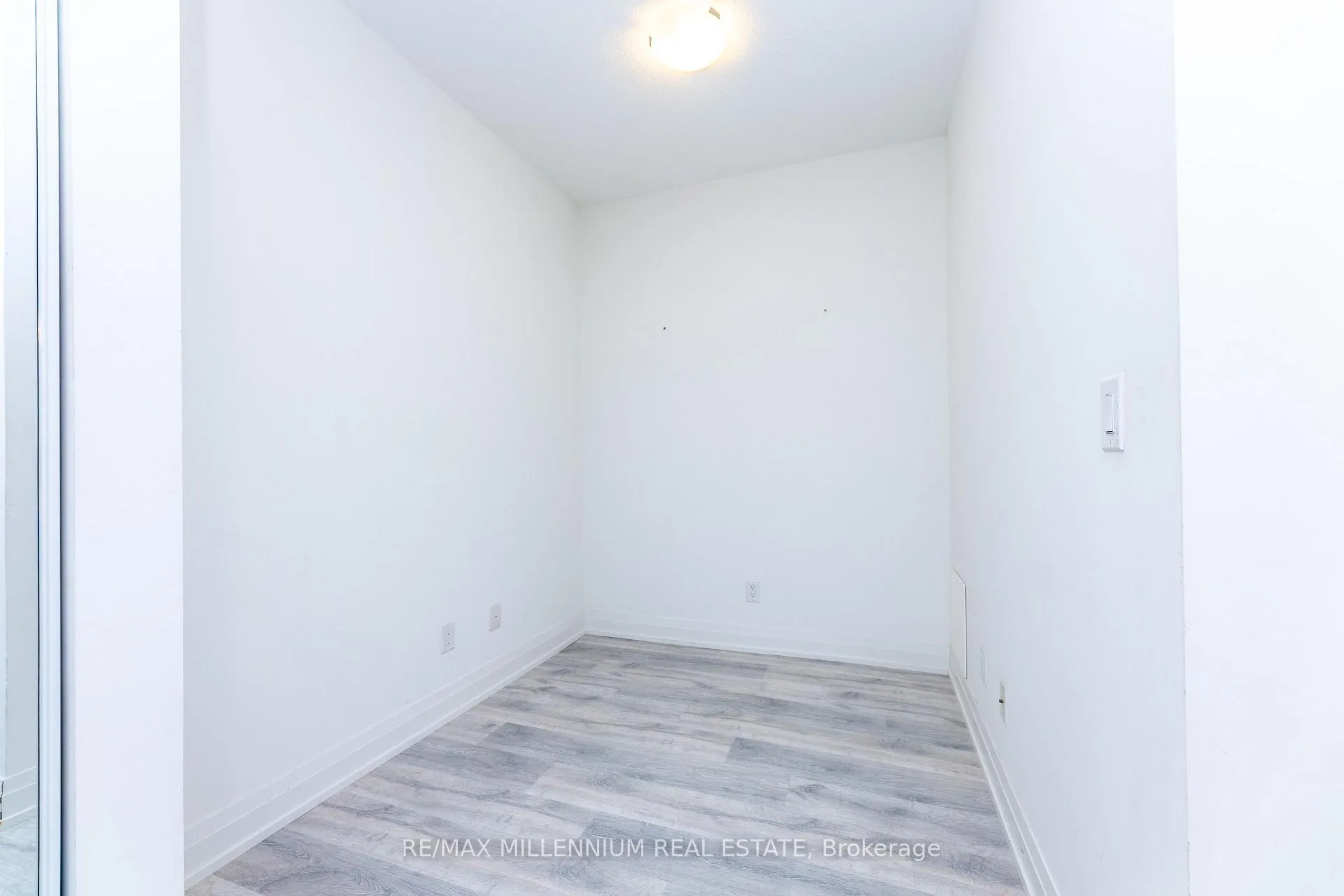 Photo 14 of Unit 1401, 3700 Highway 7 Road, Vaughan, East Woodbridge — HOMEH