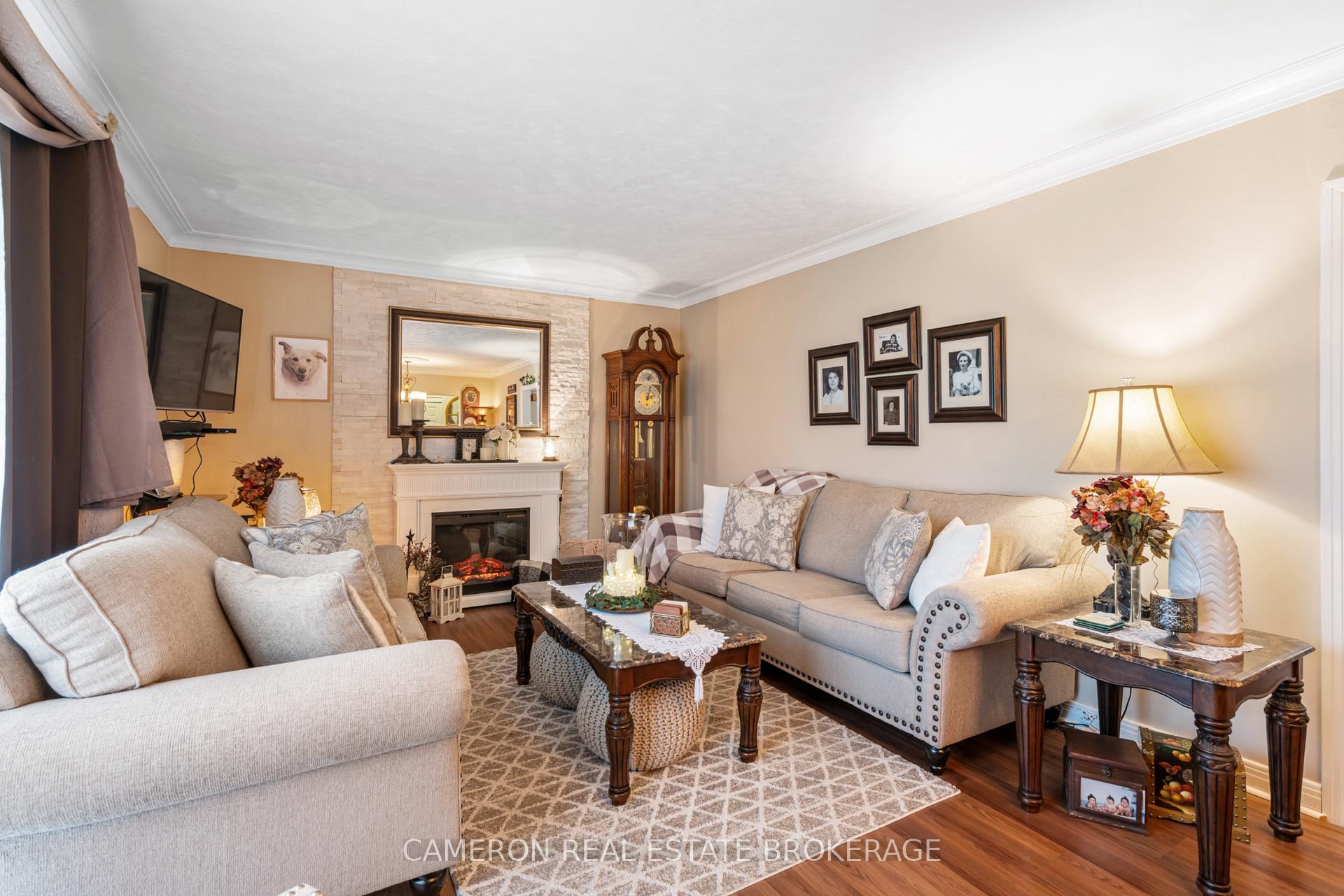 Photo 3 of 1127 Fourth Street E, Cornwall — HOMEH