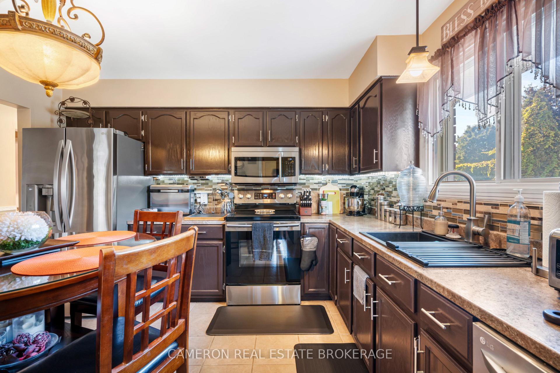 Photo 7 of 1127 Fourth Street E, Cornwall — HOMEH
