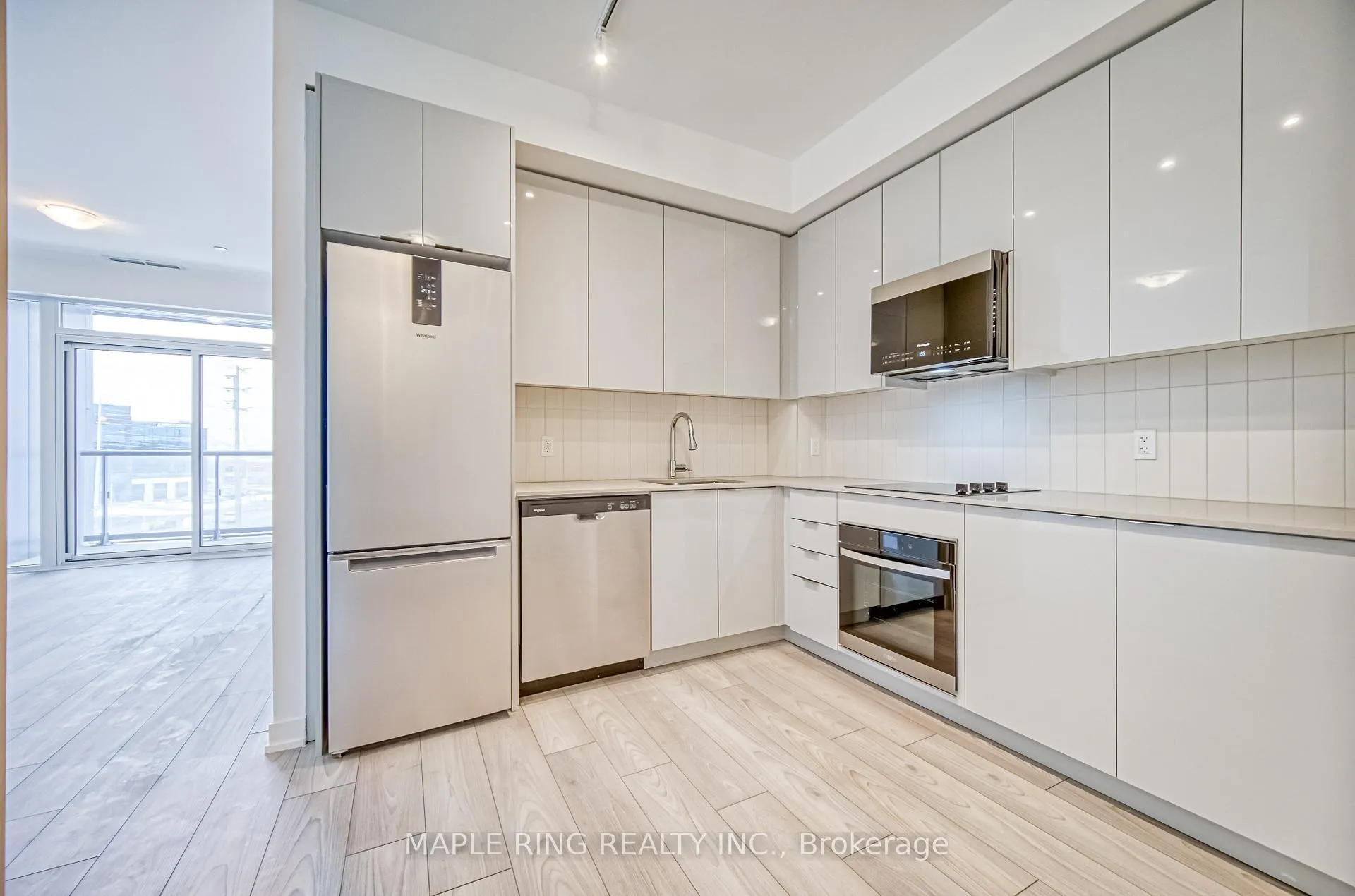 Photo 4 of Unit 435, 498 Caldari Road, Vaughan, Concord — HOMEH