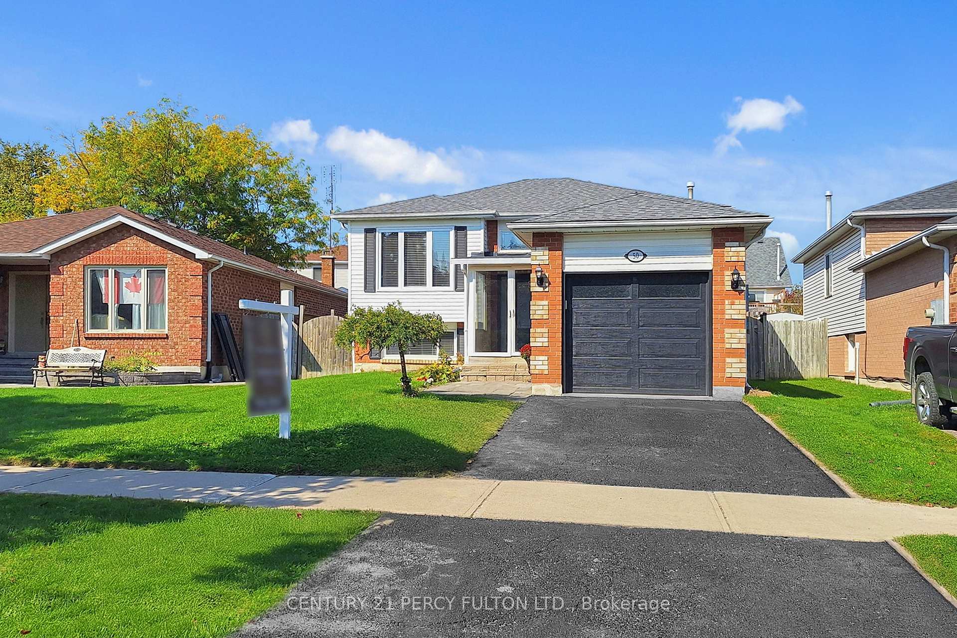 Photo 3 of 50 Freeland Avenue, Clarington, Bowmanville — HOMEH