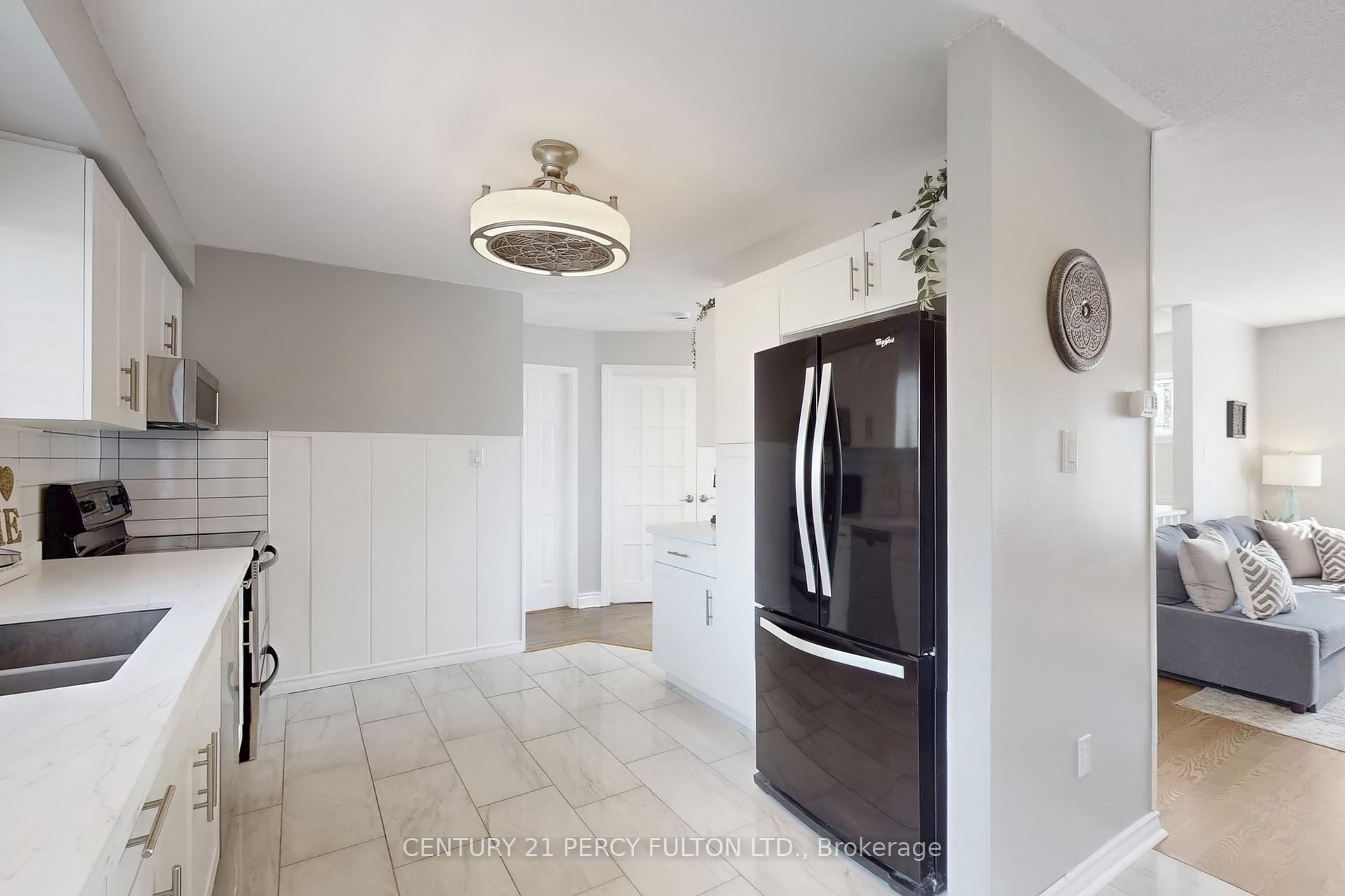 Photo 14 of 50 Freeland Avenue, Clarington, Bowmanville — HOMEH