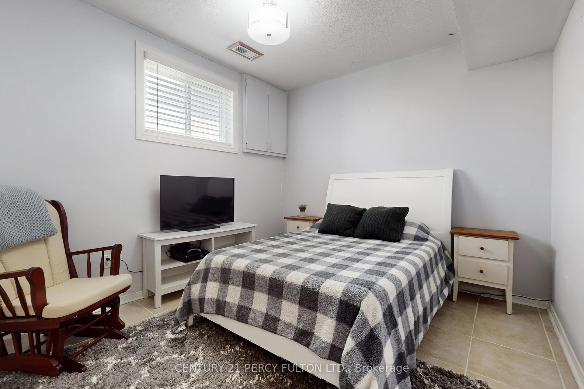 Photo 33 of 50 Freeland Avenue, Clarington, Bowmanville — HOMEH