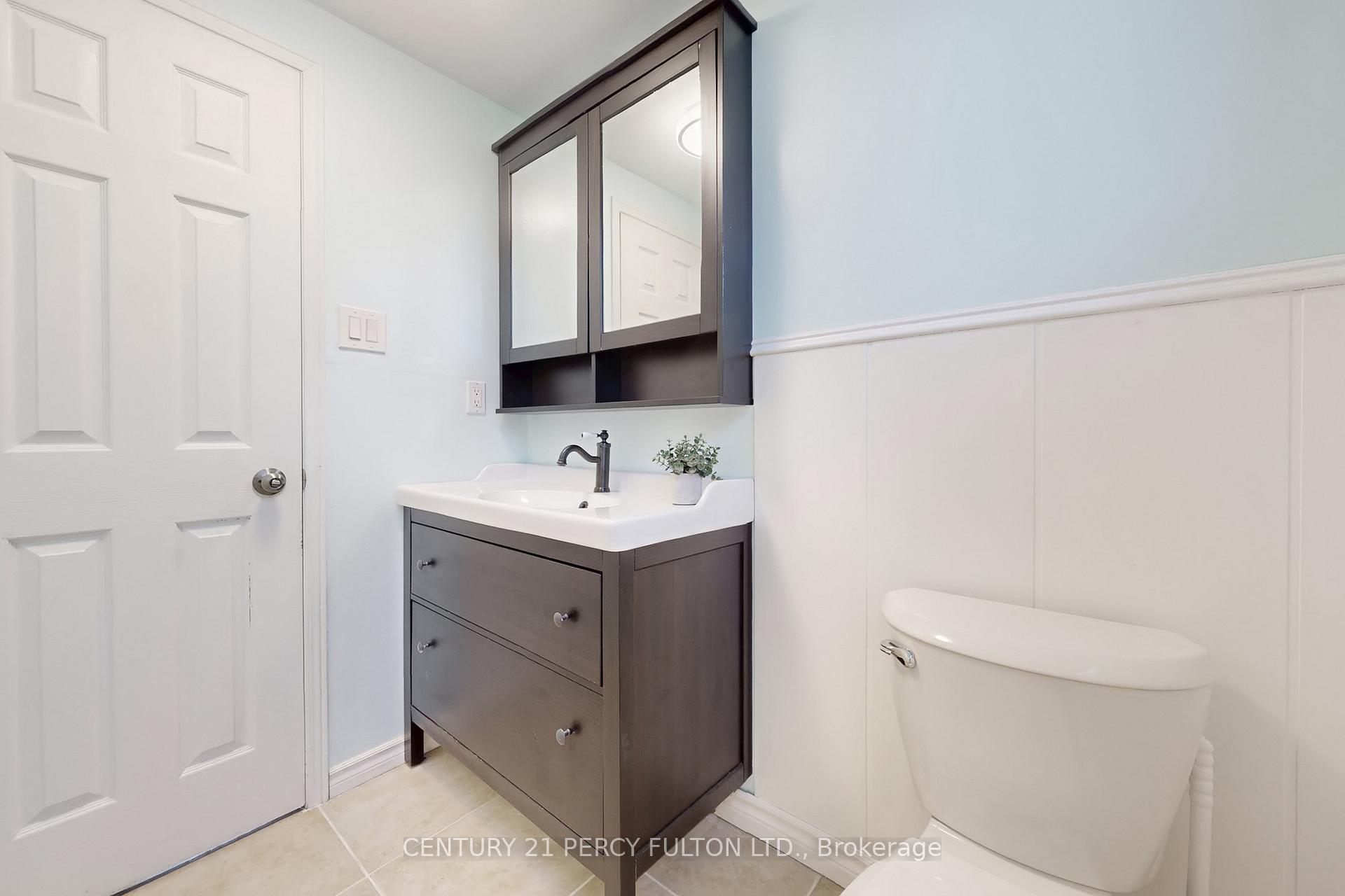 Photo 40 of 50 Freeland Avenue, Clarington, Bowmanville — HOMEH