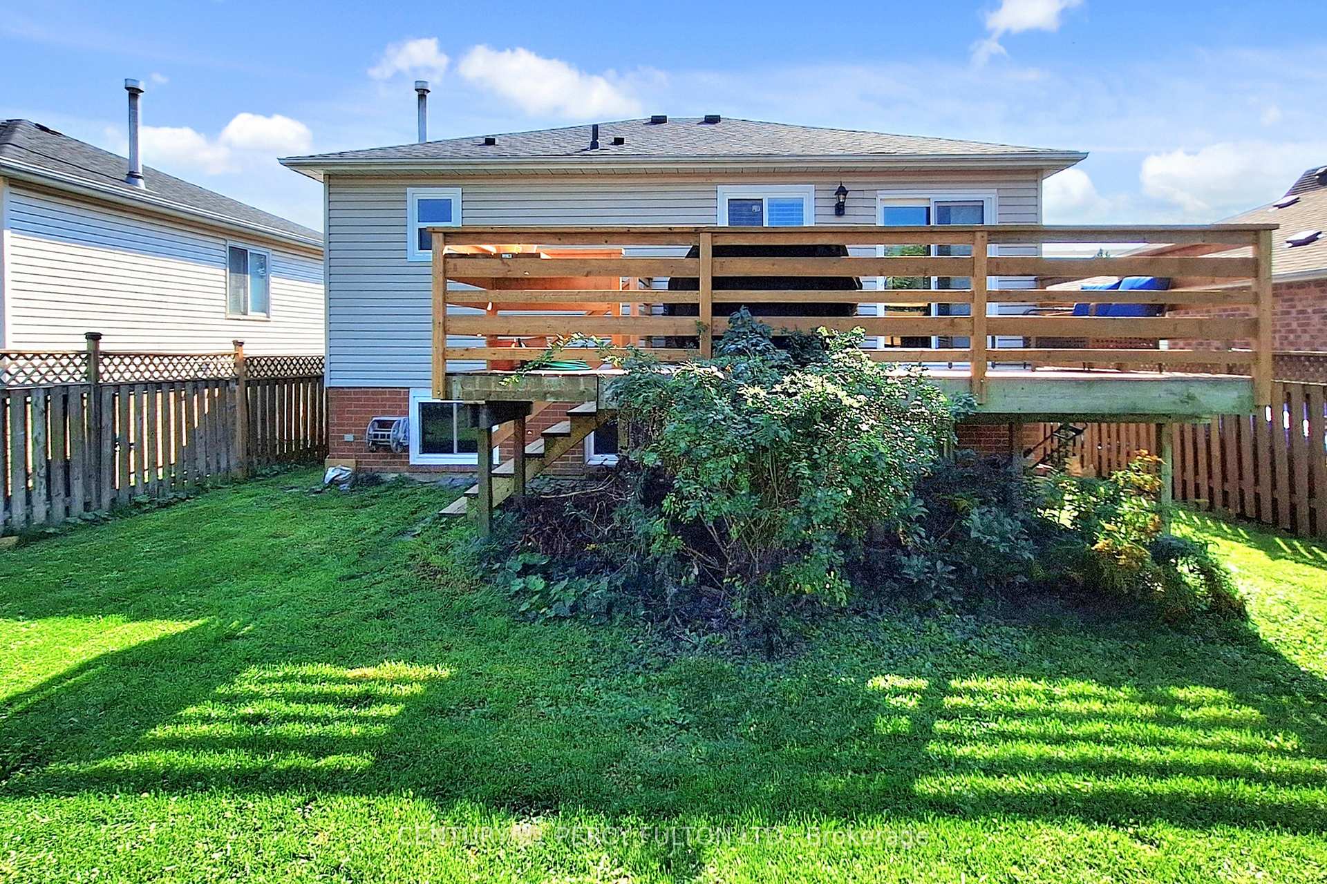 Photo 46 of 50 Freeland Avenue, Clarington, Bowmanville — HOMEH