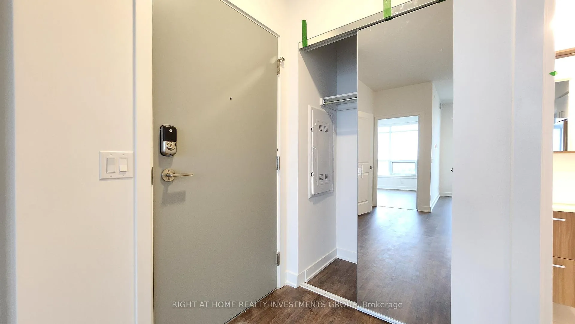Photo 12 of Unit 2507, 50 Upper Mall Way, Vaughan, Brownridge — HOMEH