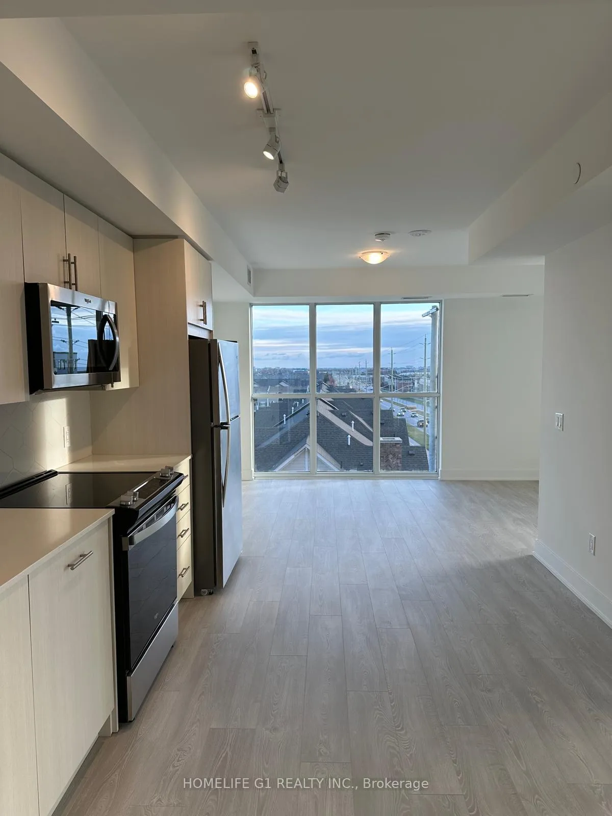 Photo 9 of Unit 07, 2425 Simcoe Street N, Oshawa, Windfields — HOMEH