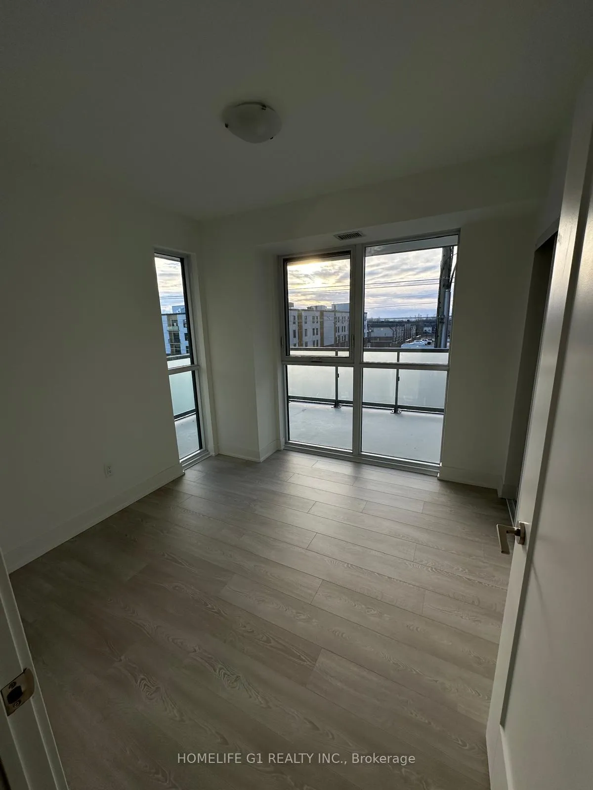 Photo 11 of Unit 07, 2425 Simcoe Street N, Oshawa, Windfields — HOMEH