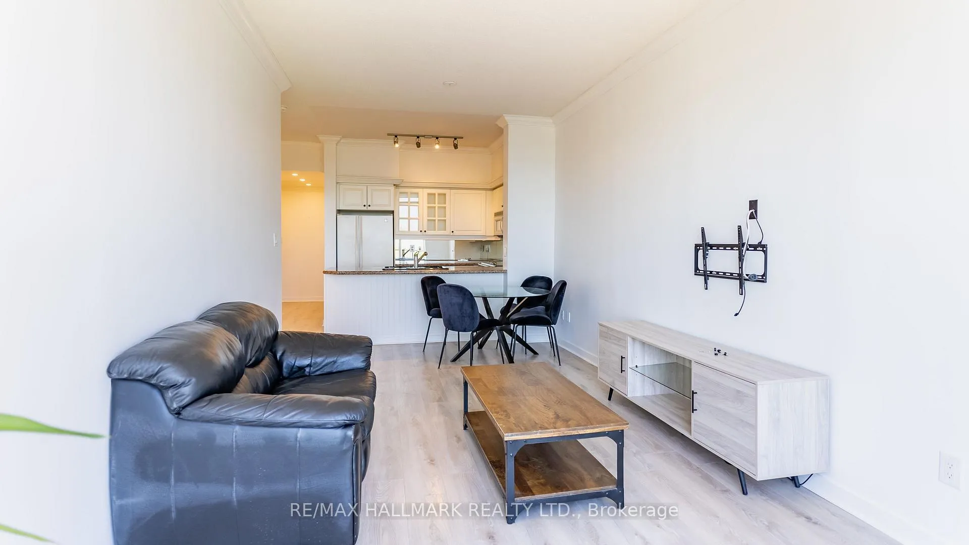 Photo 10 of Unit PH08, 18 Wanless Avenue, Toronto, Lawrence Park North — HOMEH