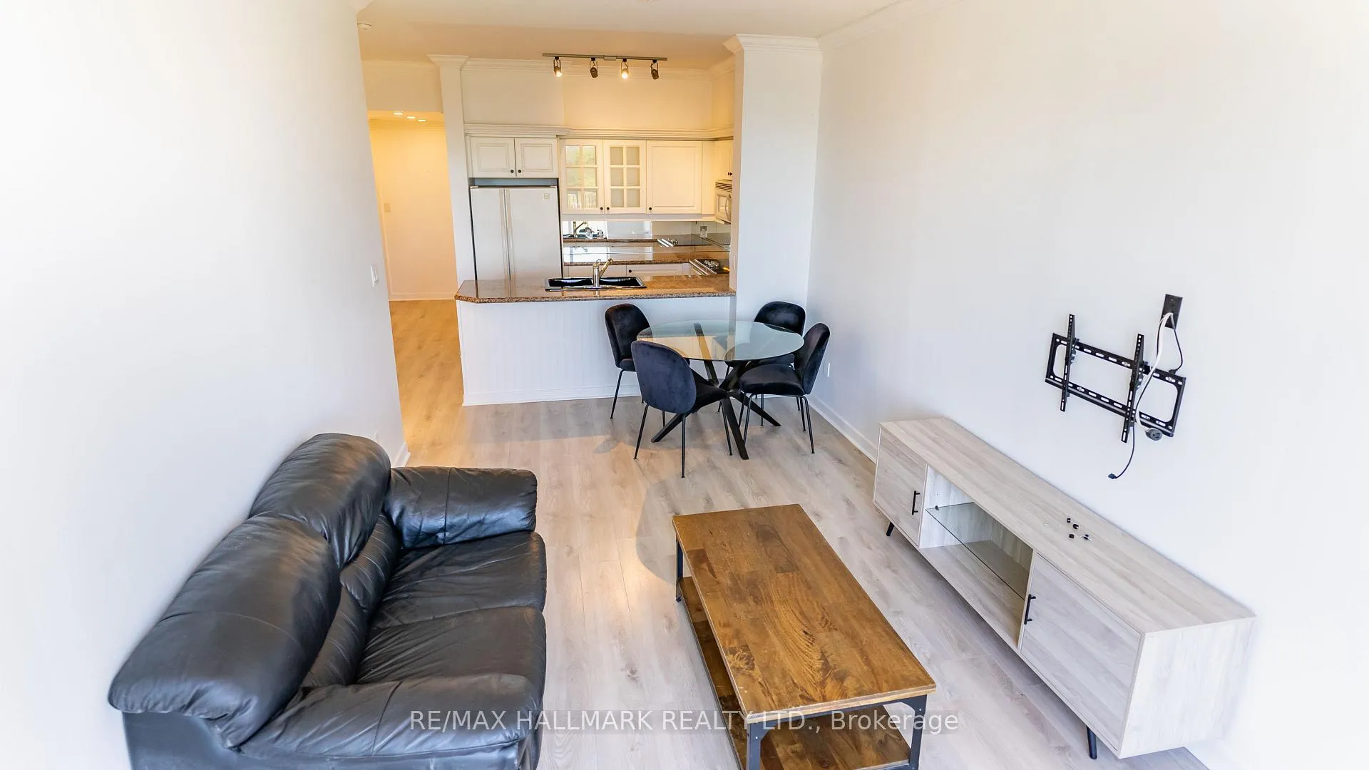 Photo 13 of Unit PH08, 18 Wanless Avenue, Toronto, Lawrence Park North — HOMEH
