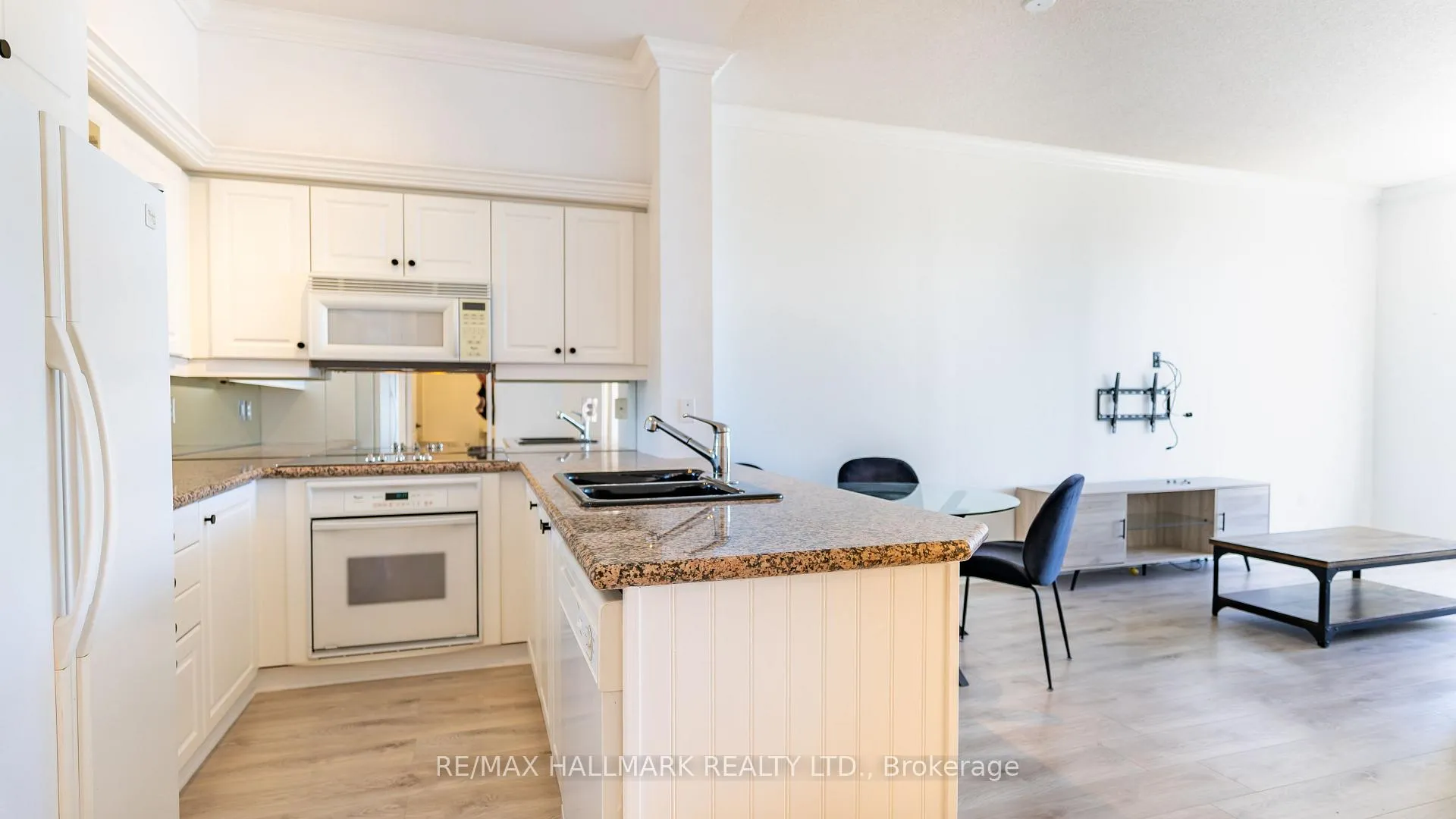 Photo 15 of Unit PH08, 18 Wanless Avenue, Toronto, Lawrence Park North — HOMEH