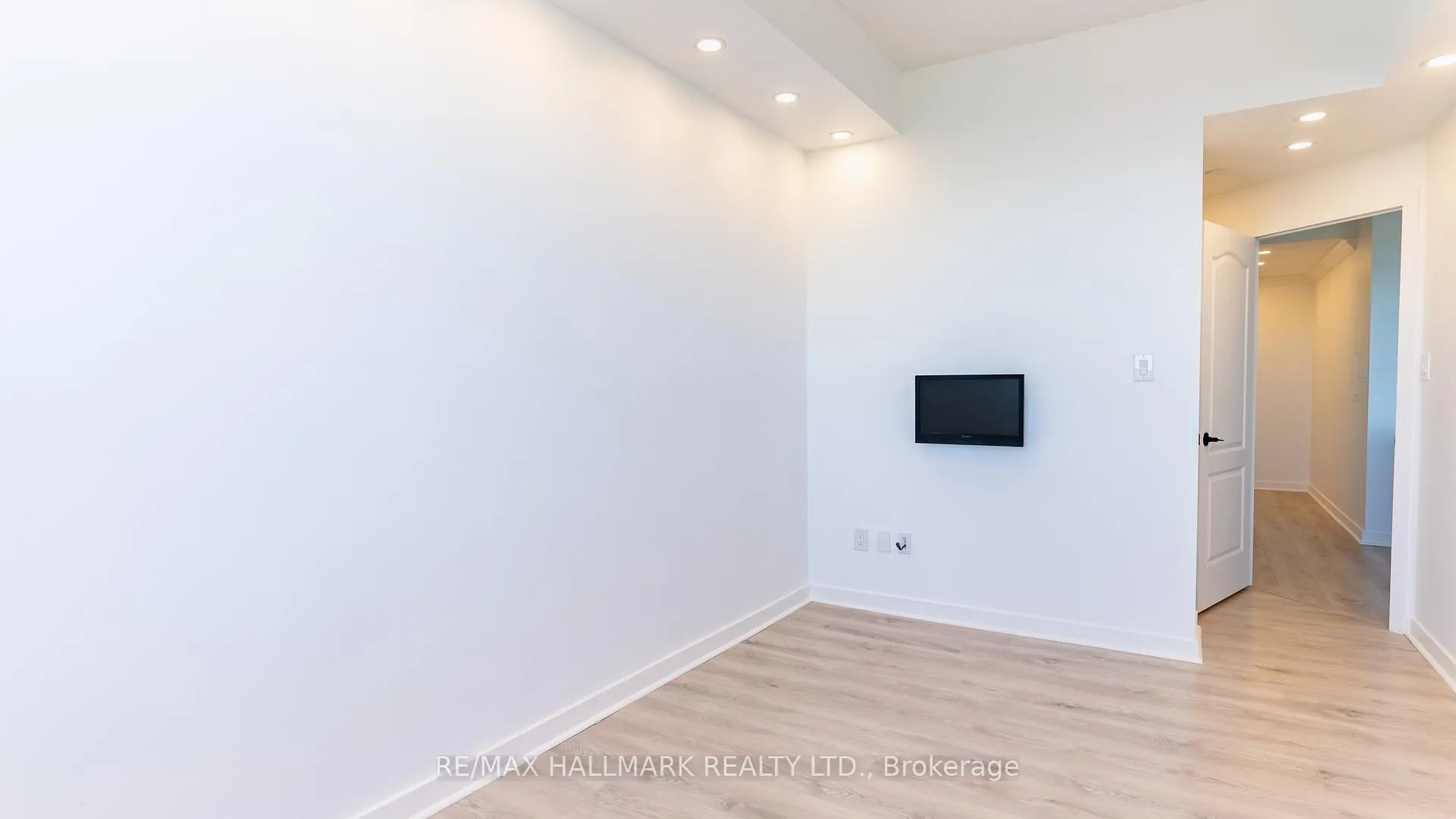 Photo 26 of Unit PH08, 18 Wanless Avenue, Toronto, Lawrence Park North — HOMEH