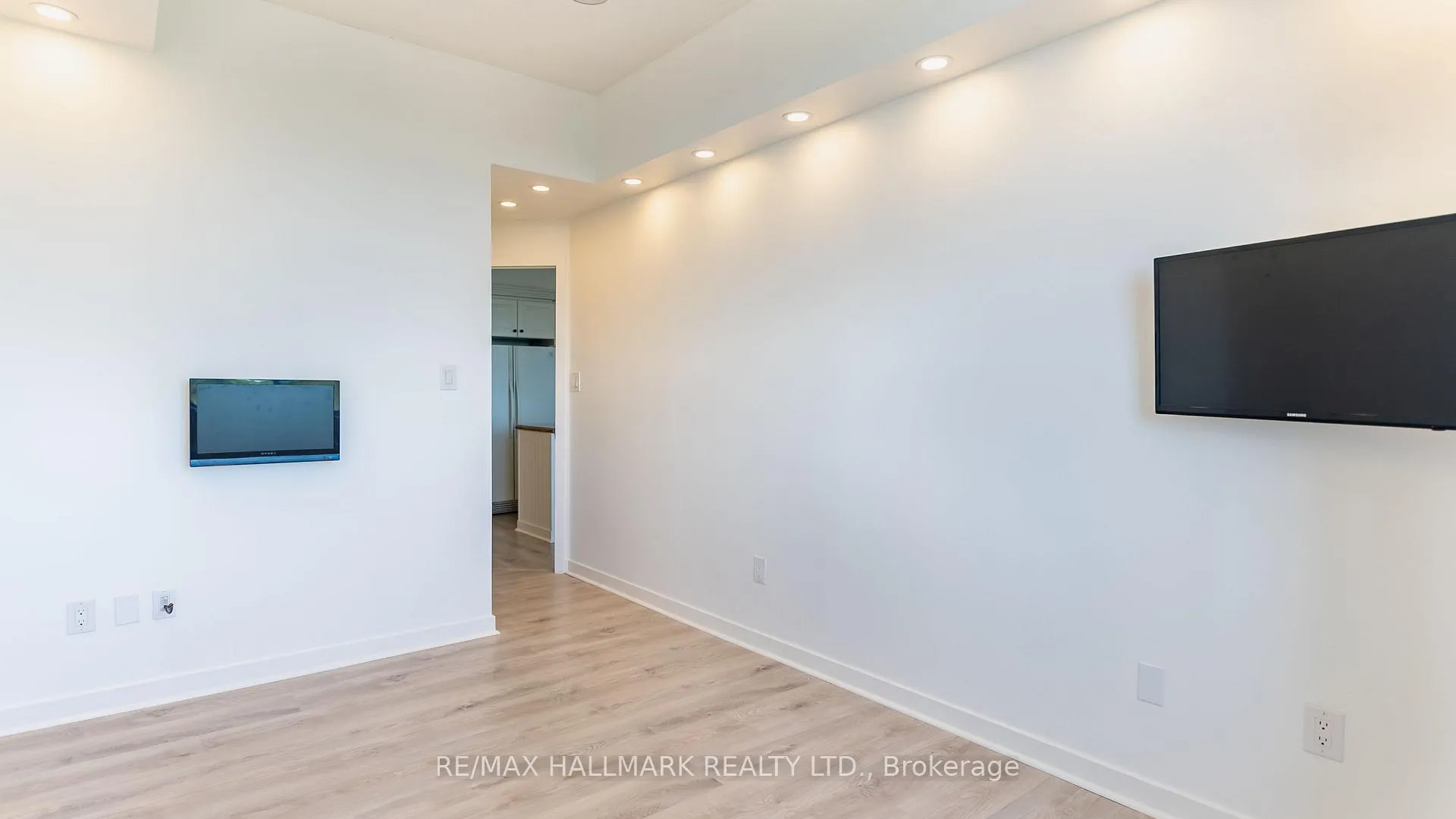 Photo 27 of Unit PH08, 18 Wanless Avenue, Toronto, Lawrence Park North — HOMEH