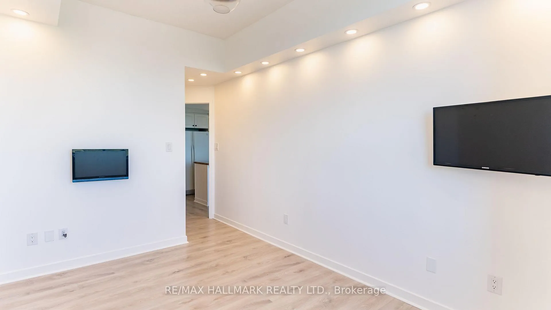 Photo 29 of Unit PH08, 18 Wanless Avenue, Toronto, Lawrence Park North — HOMEH