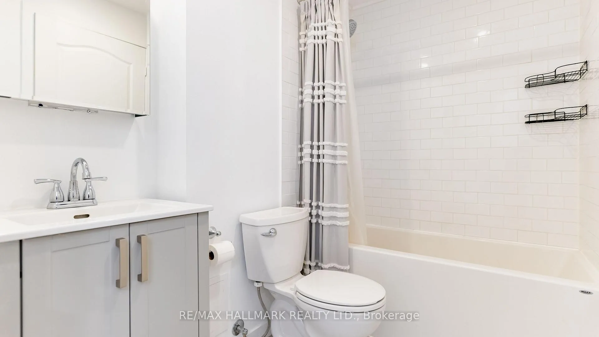 Photo 32 of Unit PH08, 18 Wanless Avenue, Toronto, Lawrence Park North — HOMEH