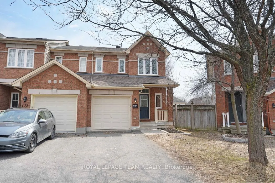 Photo 2 of 235 Saddlesmith Circle, Ottawa, Kanata - Emerald Meadows/Trailwest — HOMEH