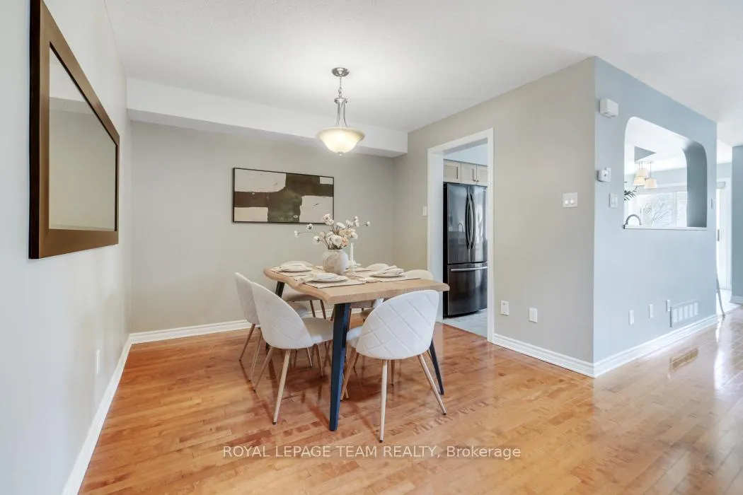 Photo 9 of 235 Saddlesmith Circle, Ottawa, Kanata - Emerald Meadows/Trailwest — HOMEH