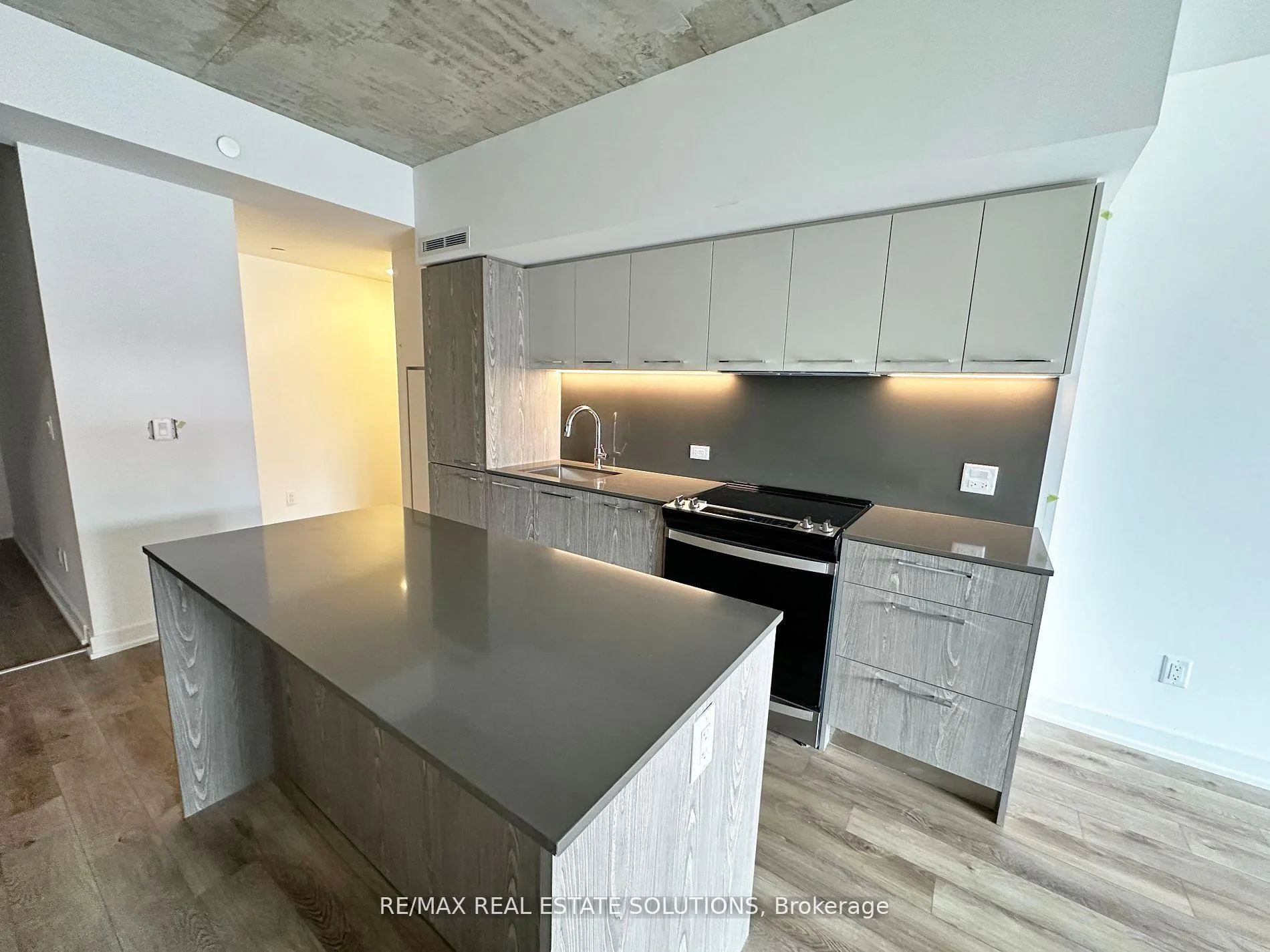 Photo 14 of Unit 206, 665 Queen Street E, Toronto, South Riverdale — HOMEH