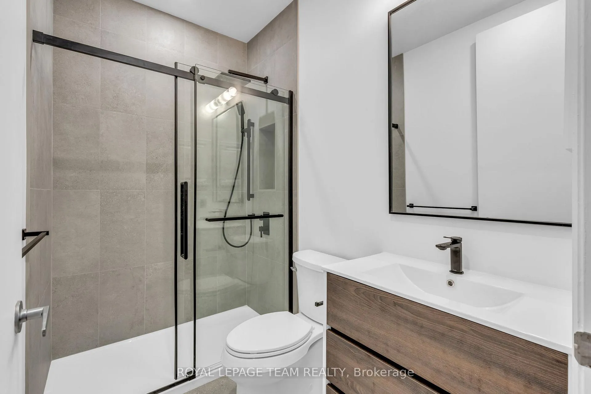 Photo 3 of Unit 310, 420 Berkley Avenue, Ottawa, Westboro West — HOMEH