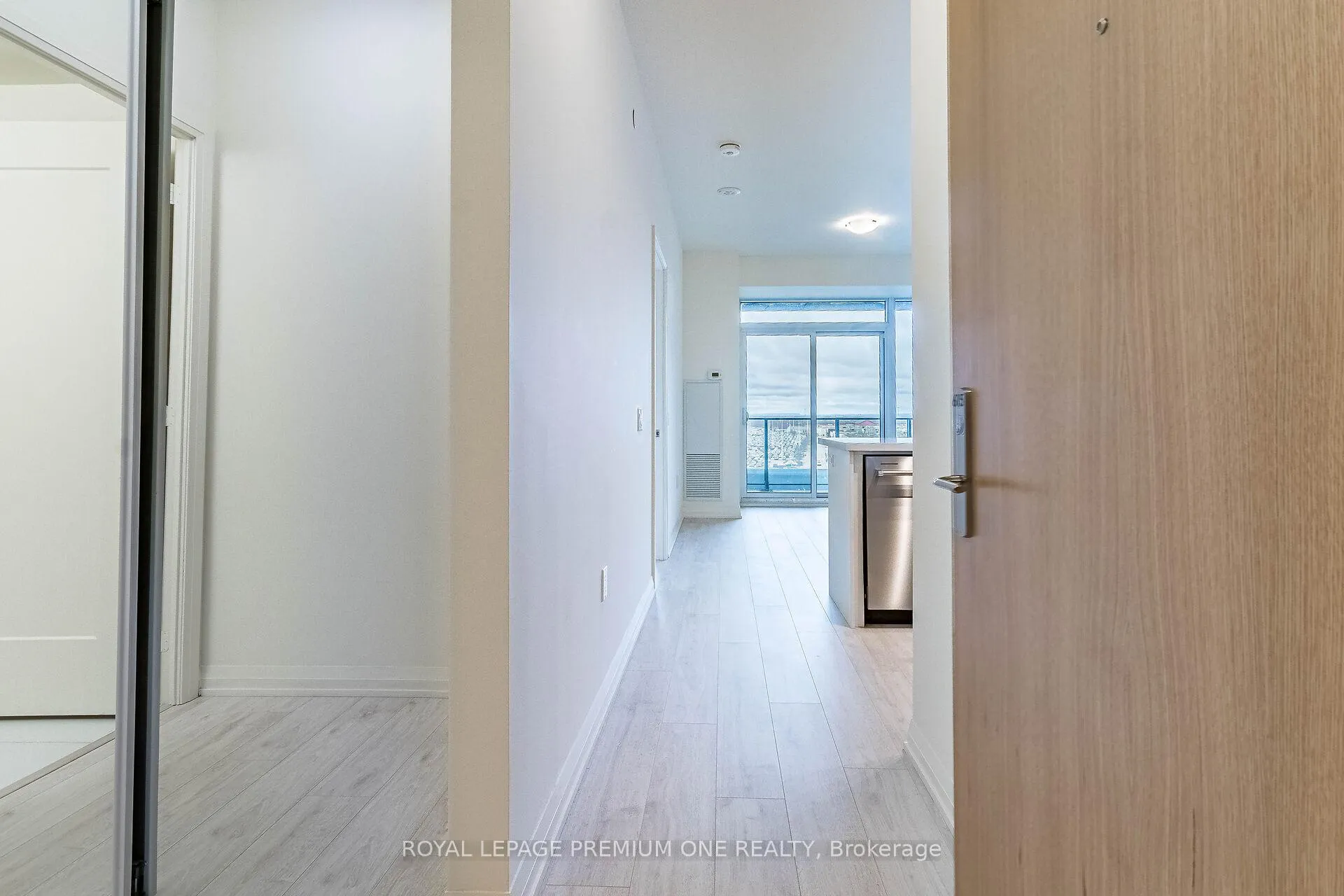 Photo 7 of Unit 615, 8960 Jane Street, Vaughan, Maple — HOMEH