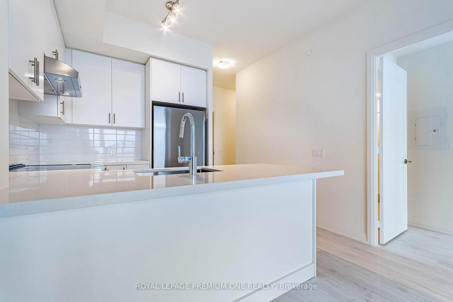 Photo 11 of Unit 615, 8960 Jane Street, Vaughan, Maple — HOMEH