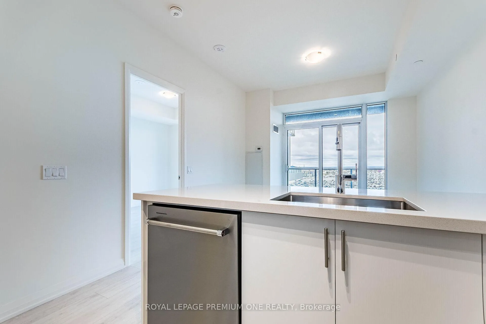 Photo 13 of Unit 615, 8960 Jane Street, Vaughan, Maple — HOMEH