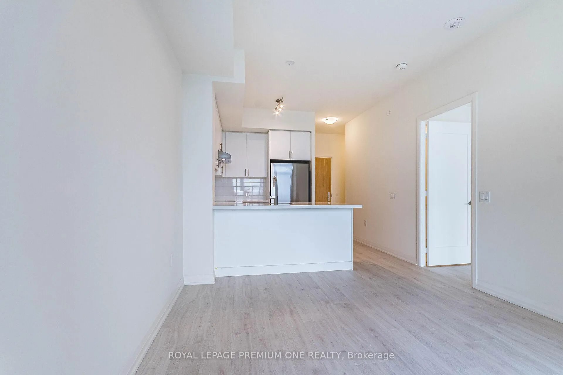 Photo 16 of Unit 615, 8960 Jane Street, Vaughan, Maple — HOMEH