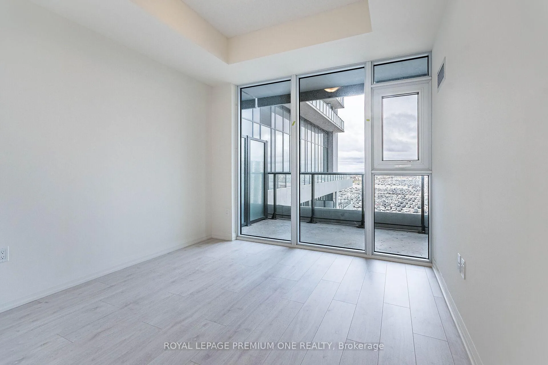 Photo 20 of Unit 615, 8960 Jane Street, Vaughan, Maple — HOMEH