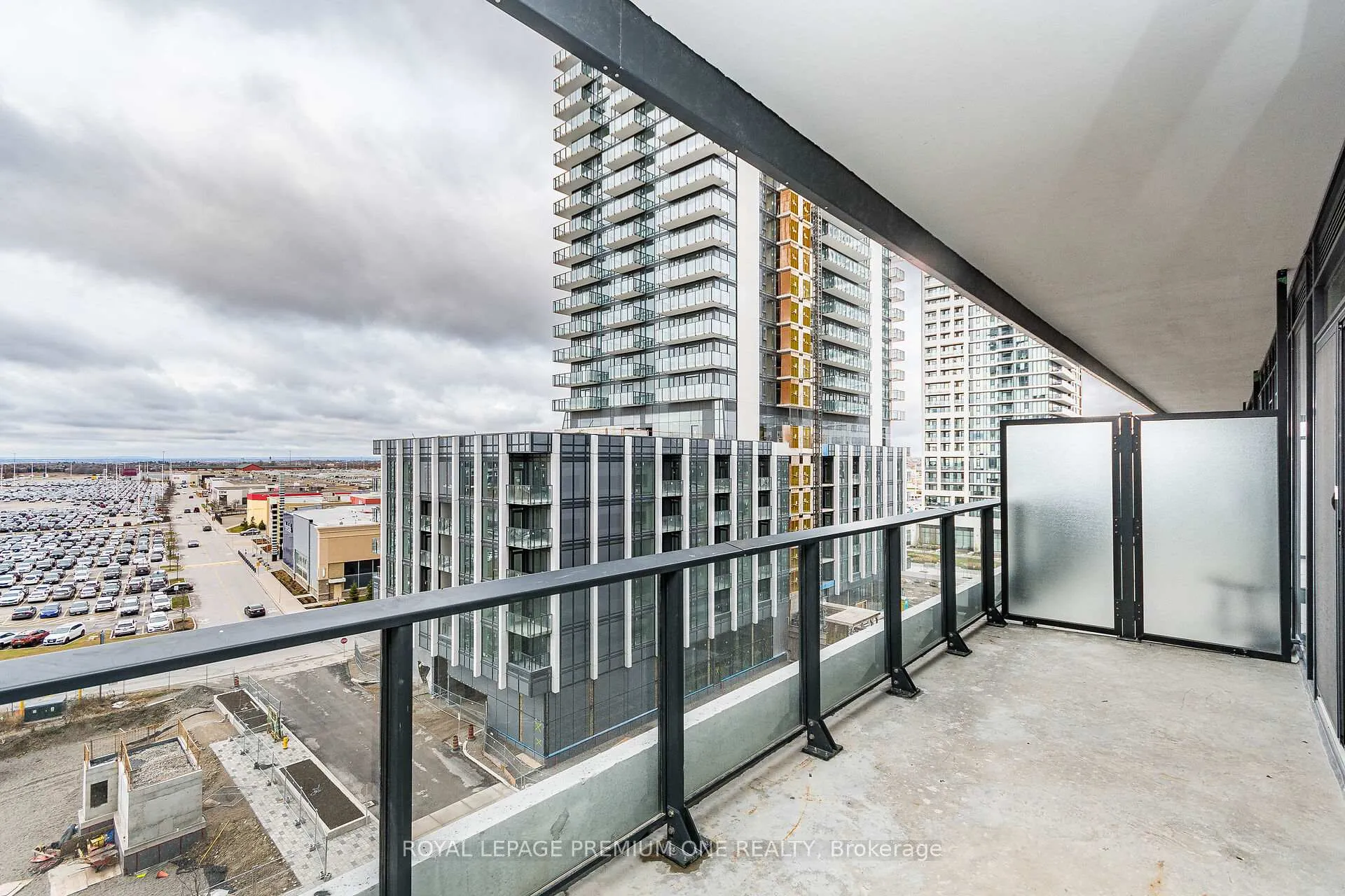 Photo 31 of Unit 615, 8960 Jane Street, Vaughan, Maple — HOMEH