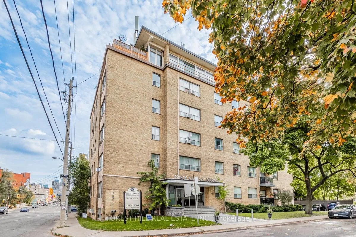 Photo 2 of Unit PH 1, 45 Gardiner Road, Toronto, Forest Hill South — HOMEH