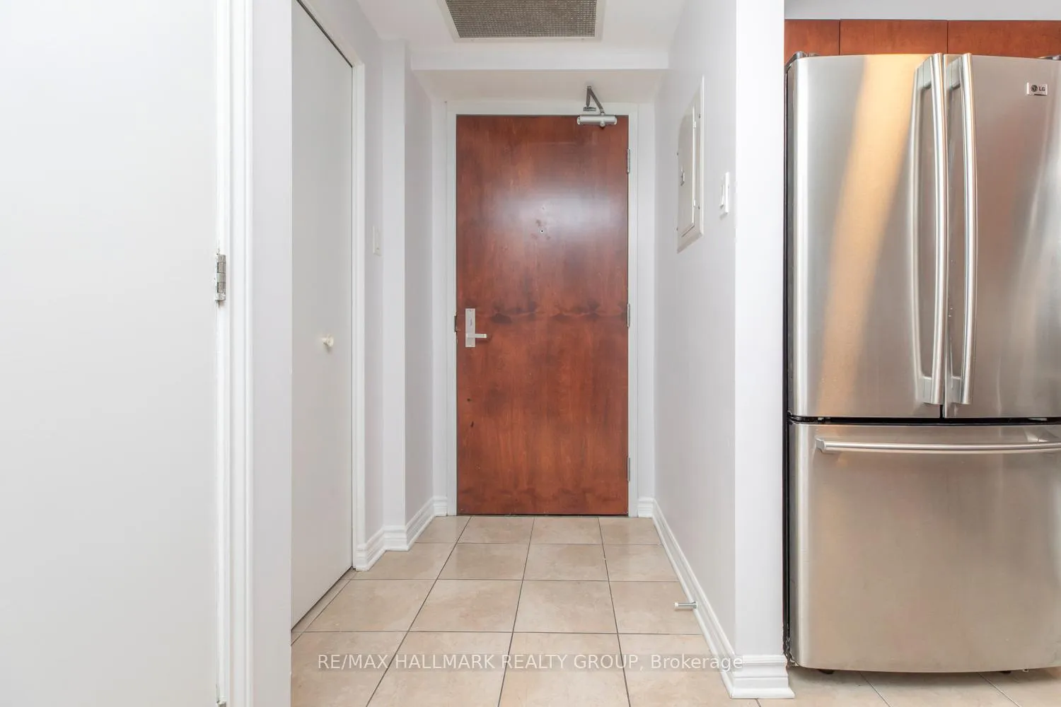 Photo 6 of Unit 210, 200 Rideau Street, Ottawa, Sandy Hill — HOMEH