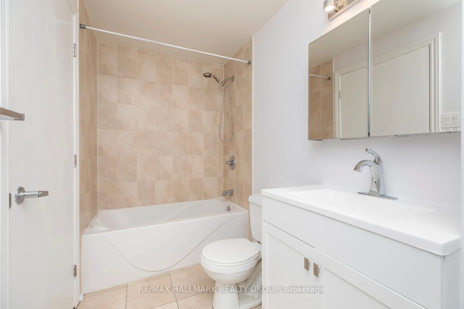 Photo 21 of Unit 210, 200 Rideau Street, Ottawa, Sandy Hill — HOMEH