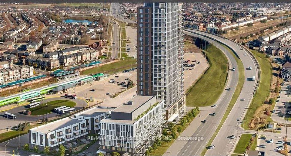 Front of Unit 214, 10 Lagerfeld Drive